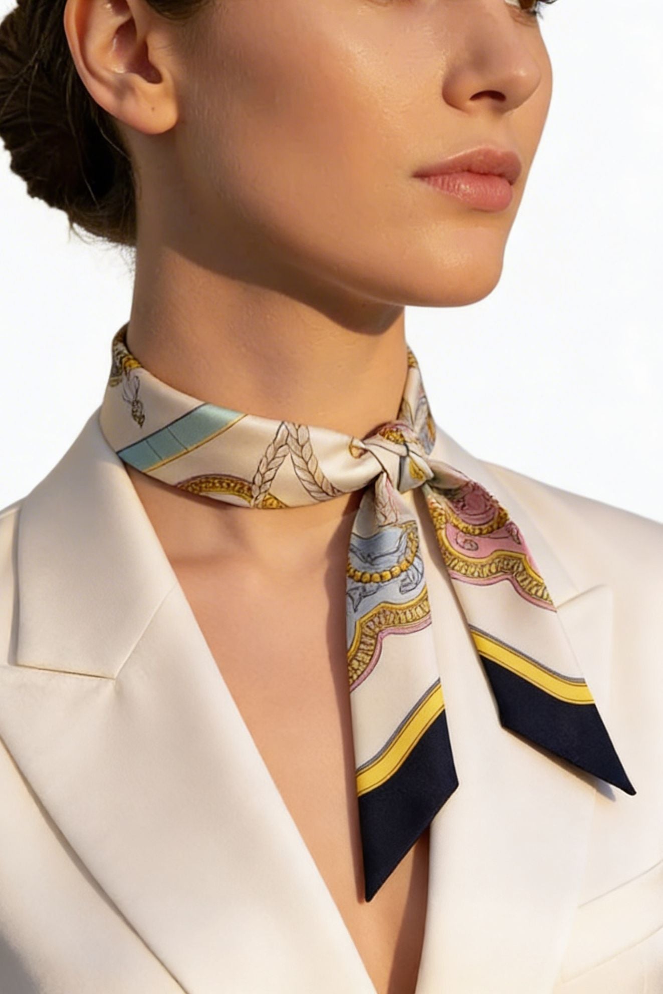 Hermès Twilly Grand Apparat Scarf Ivoire Marine Rose 100% Silk Twill