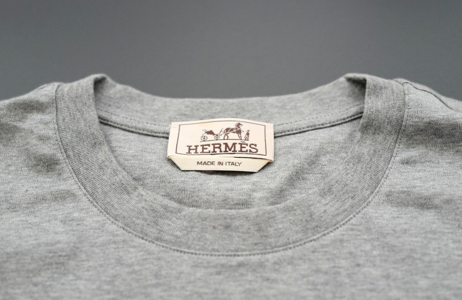 NEW Hermès Men’s T-Shirt Gray Cotton Short Sleeve Size L Logo Casual Top