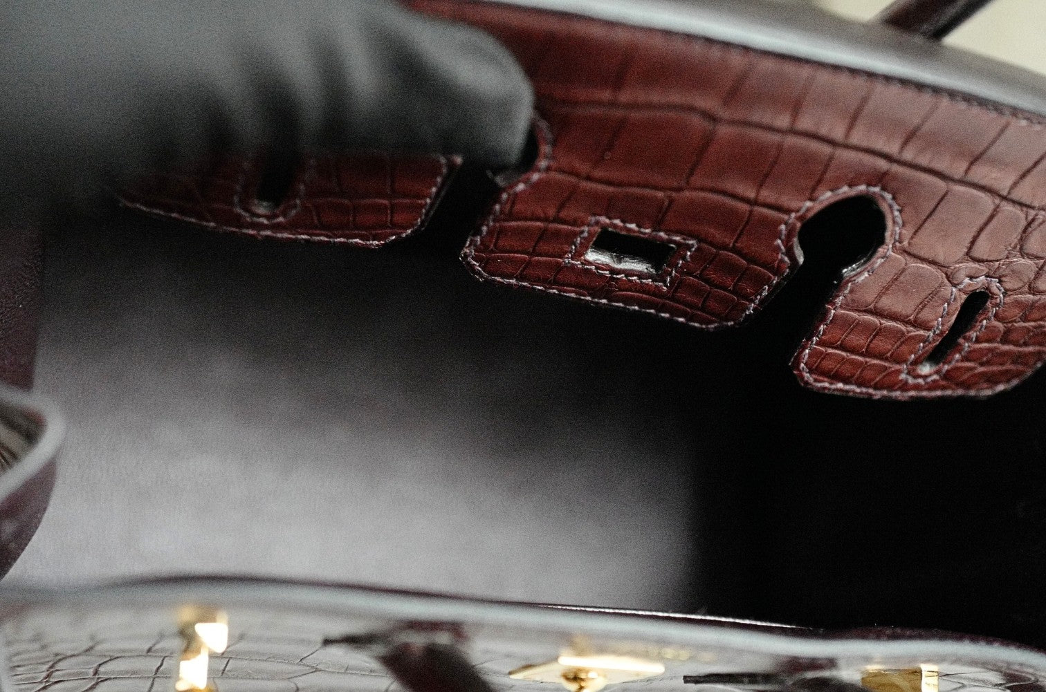 HERMÈS Birkin Sellier 20 Havane Matte Alligator with Gold Hardware