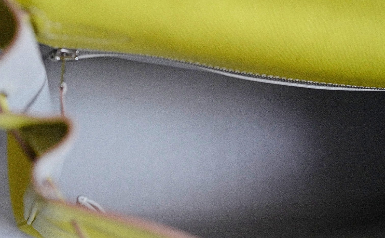 Preowned Hermès Kelly 35 Candy Lime Epsom Leather Gris Perle Inside Palladium Hardware