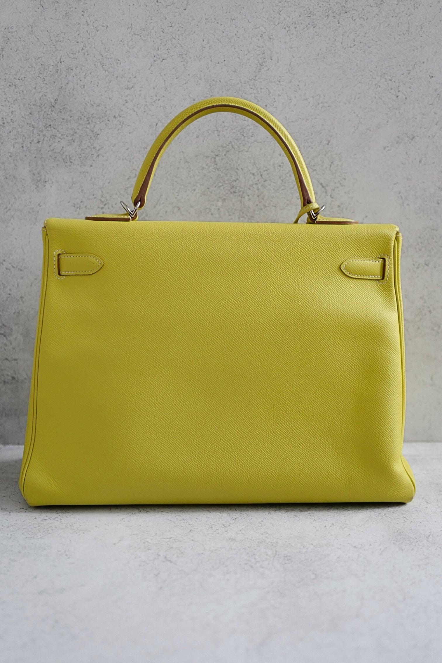Preowned Hermès Kelly 35 Candy Lime Epsom Leather Gris Perle Inside Palladium Hardware