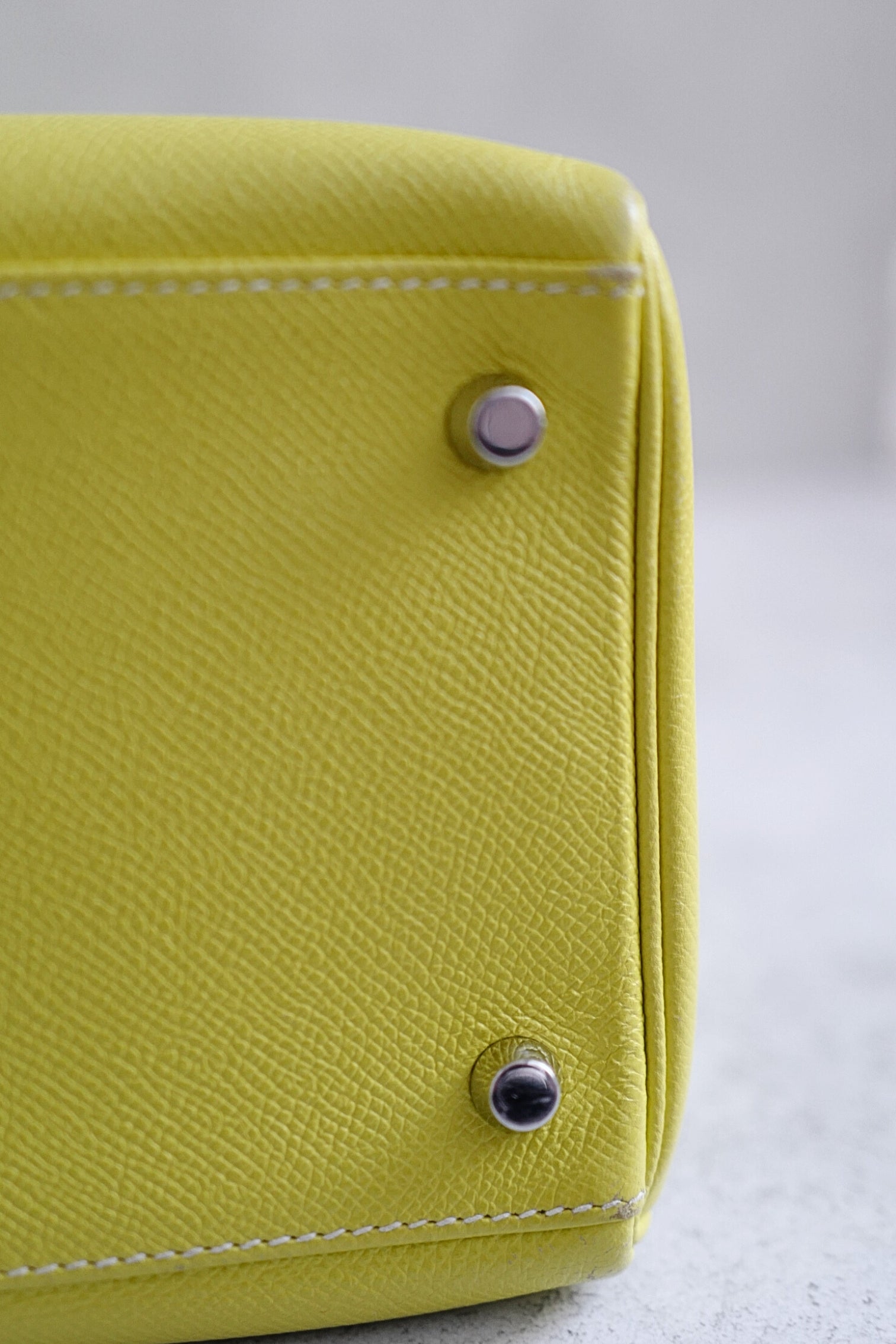 Preowned Hermès Kelly 35 Candy Lime Epsom Leather Gris Perle Inside Palladium Hardware