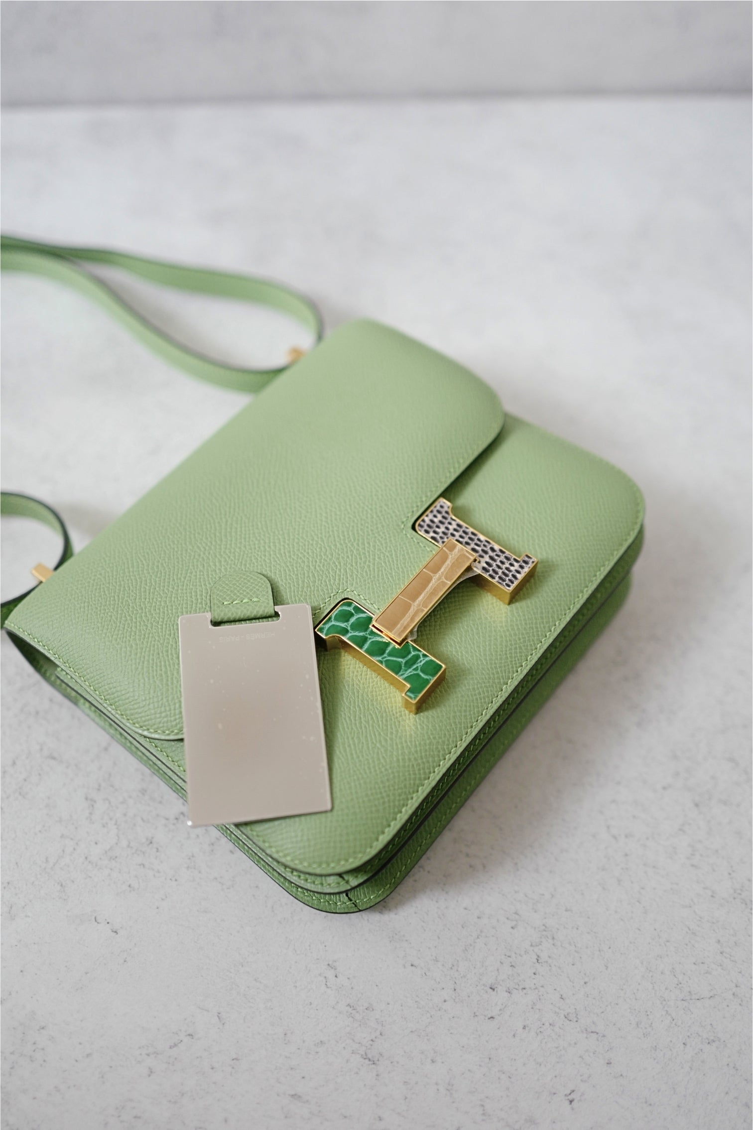 BNIB Hermès Constance 18 Vert Criquet Epsom Leather Bag Exotic Buckle GHW Stamp B 2023