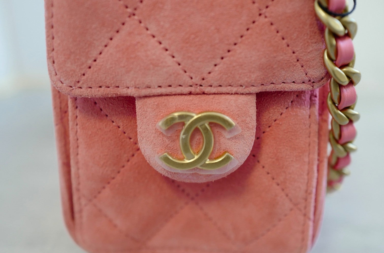 NEW Chanel 26C Mini Hobo Shoulder Bag in Pink Suede with Gold Hardware