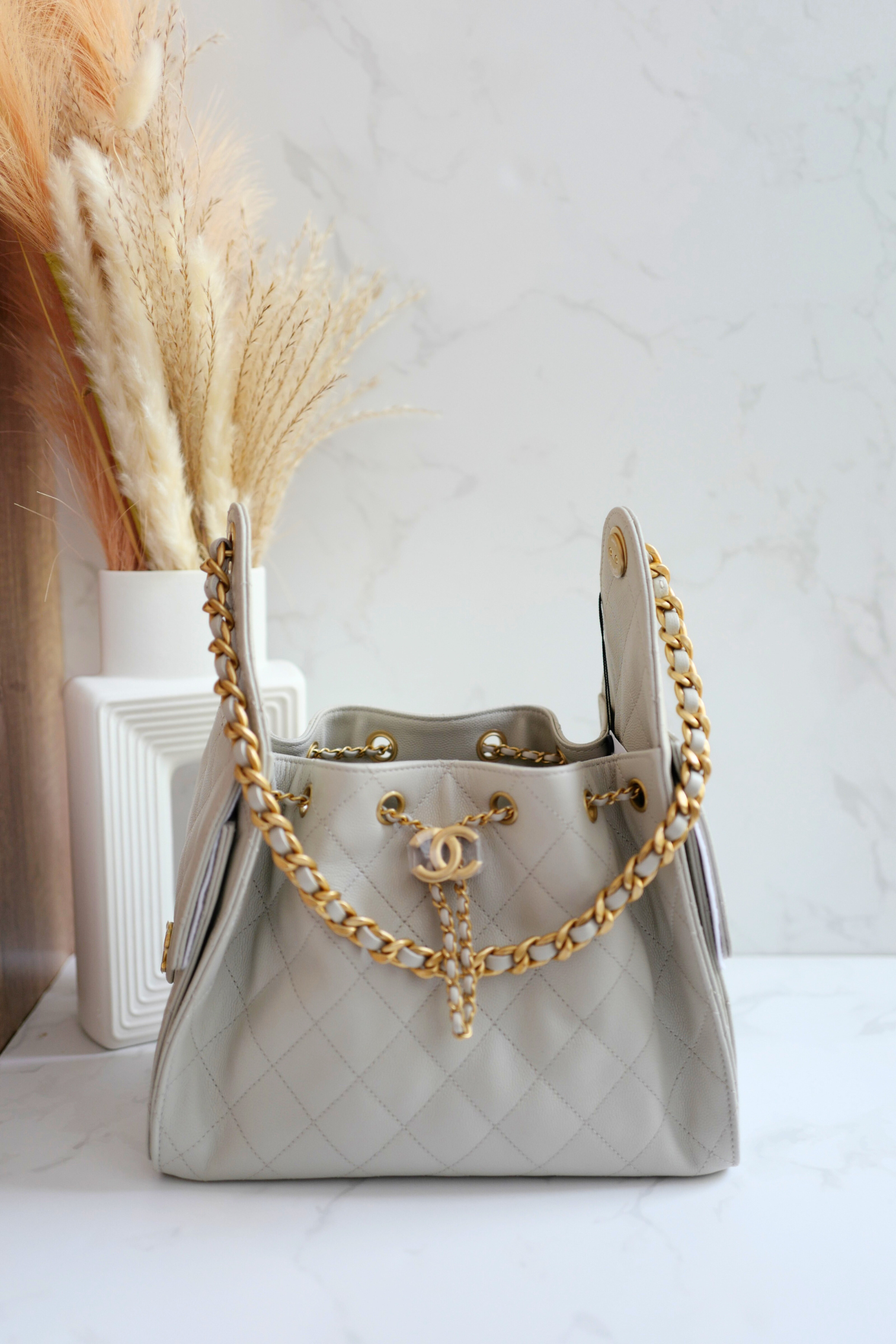 NEW CHANEL 2025 25B Small Hobo Bag Grained Calfskin Light Grey GHW