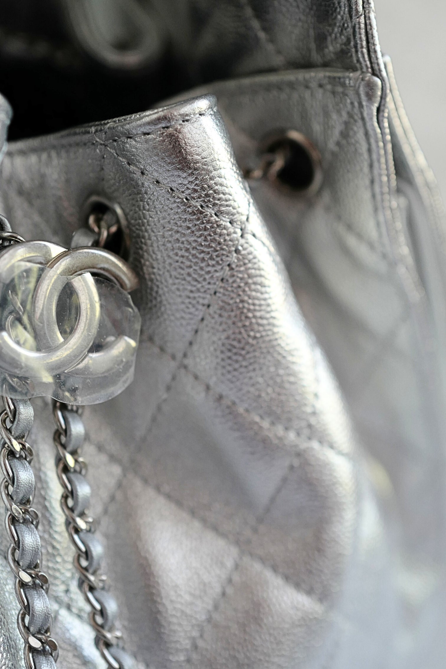 BNIB Chanel 26C Small Hobo Metallic Silver Grained Calfskin Shoulder Bag