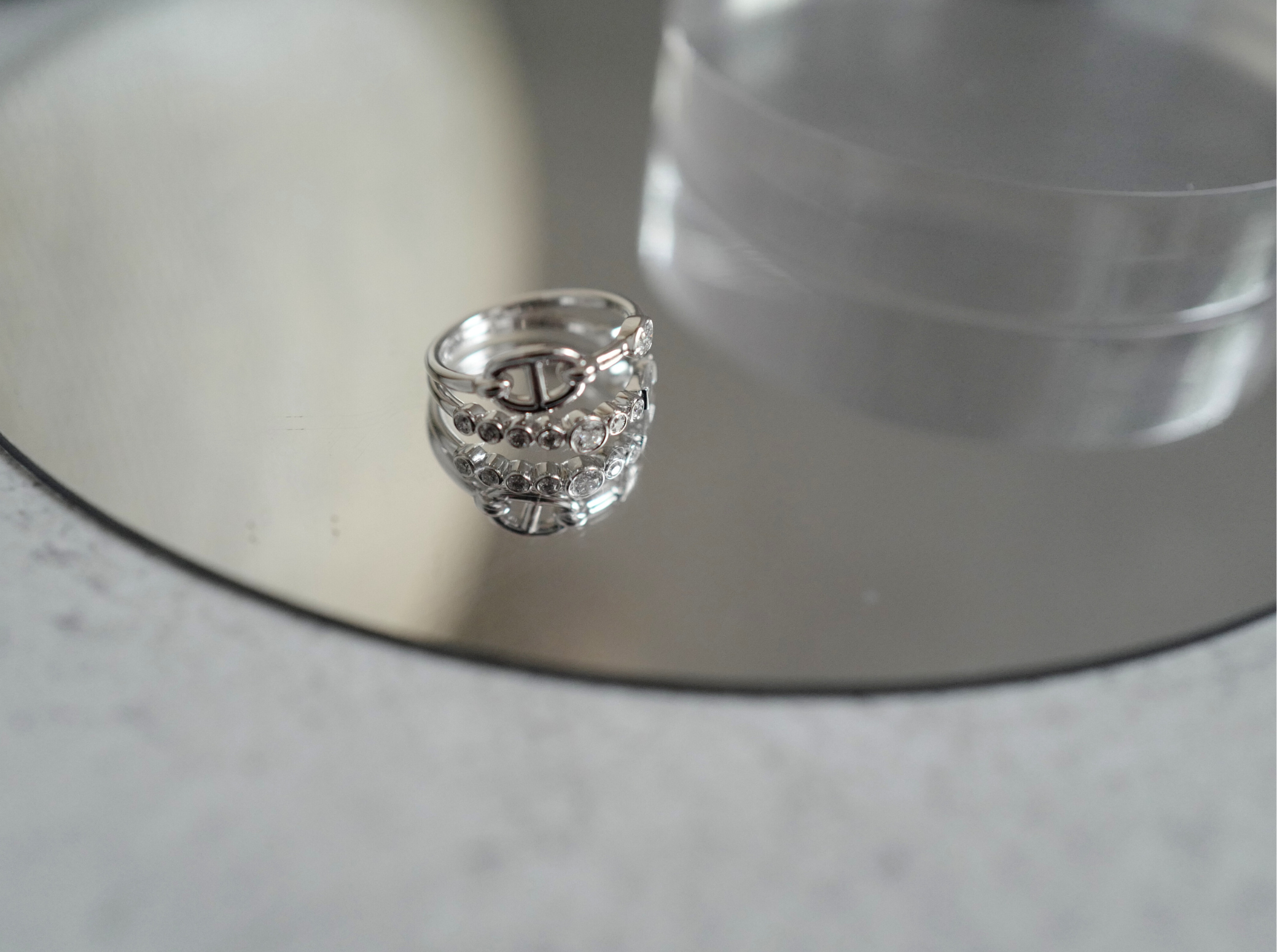 Hermès Chaine d’Ancre Chaos Fancy Ring in White Gold with Diamonds Sans Coloris Size 53