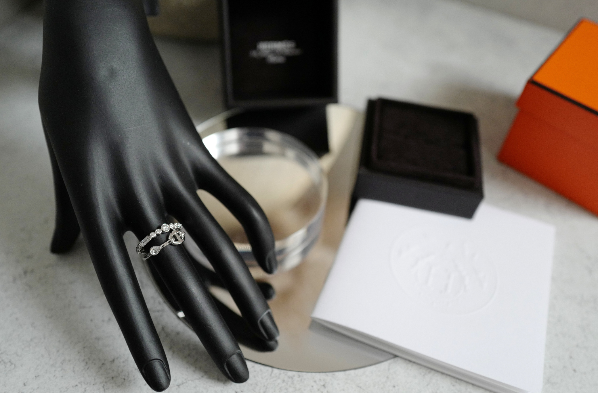 Hermès Chaine d’Ancre Chaos Fancy Ring in White Gold with Diamonds Sans Coloris Size 53