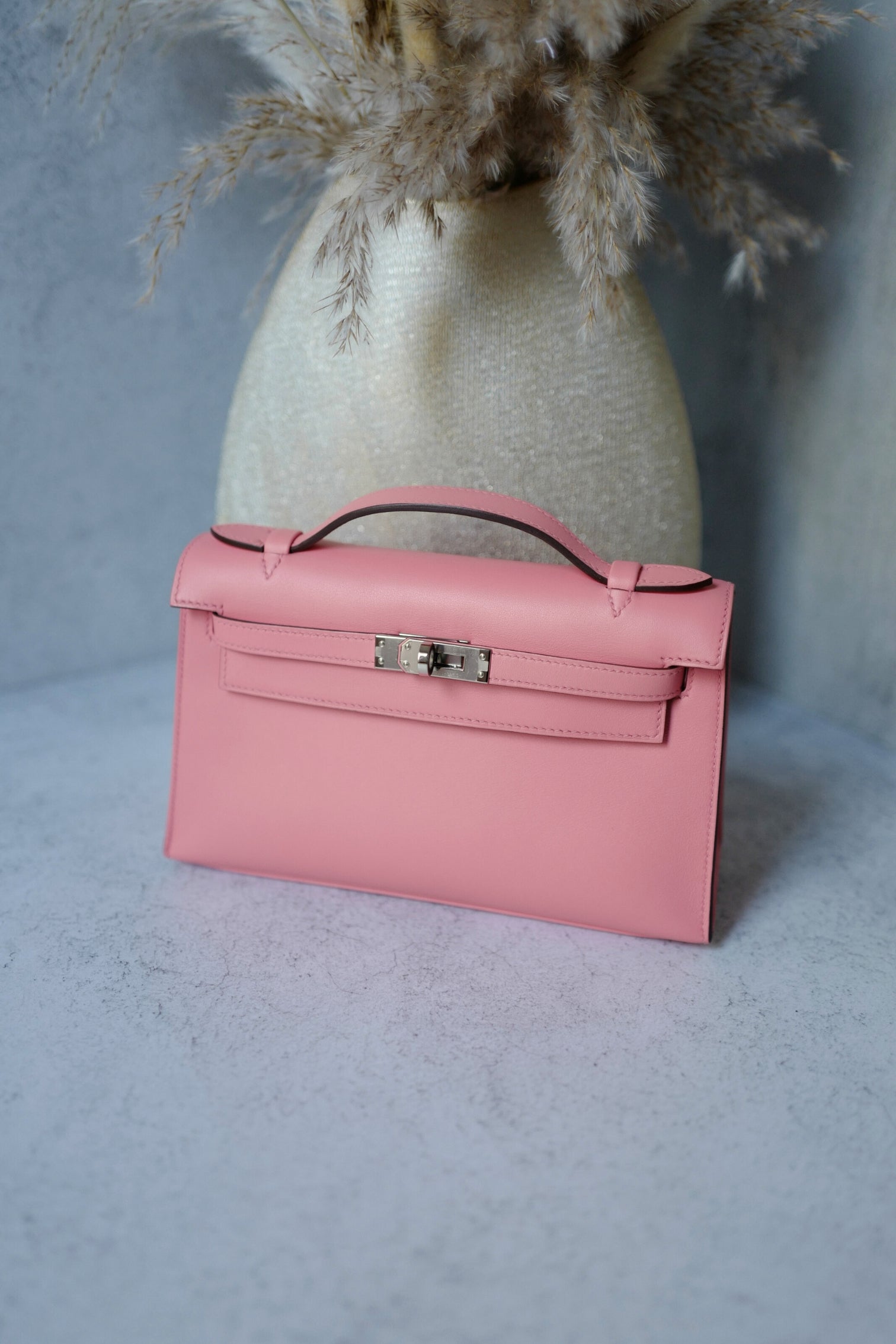 Hermès Kelly Pochette Rose d’Été Swift Leather with Palladium Hardware Z Stamp