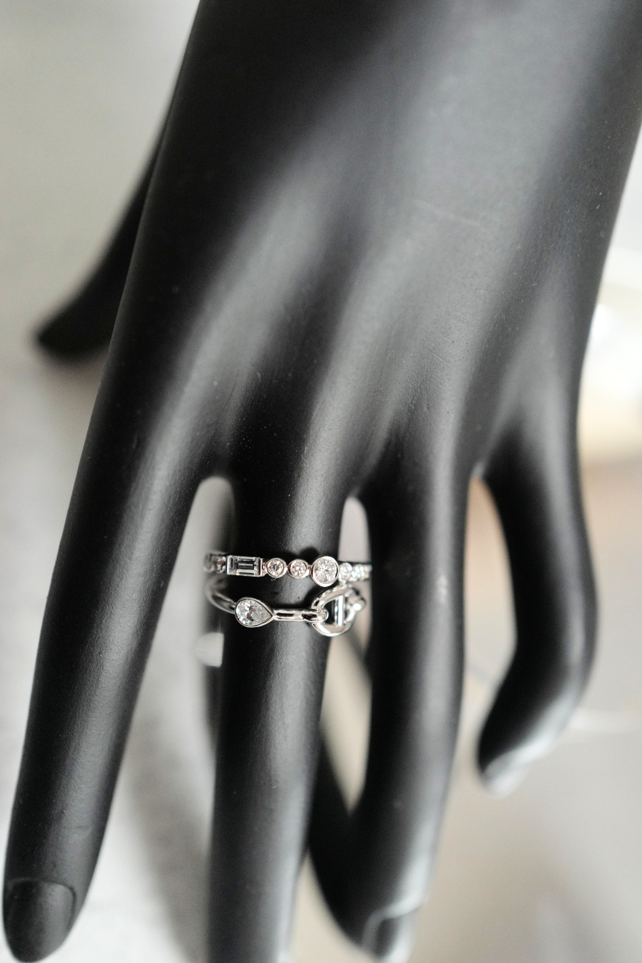 Hermès Chaine d’Ancre Chaos Fancy Ring in White Gold with Diamonds Sans Coloris Size 53