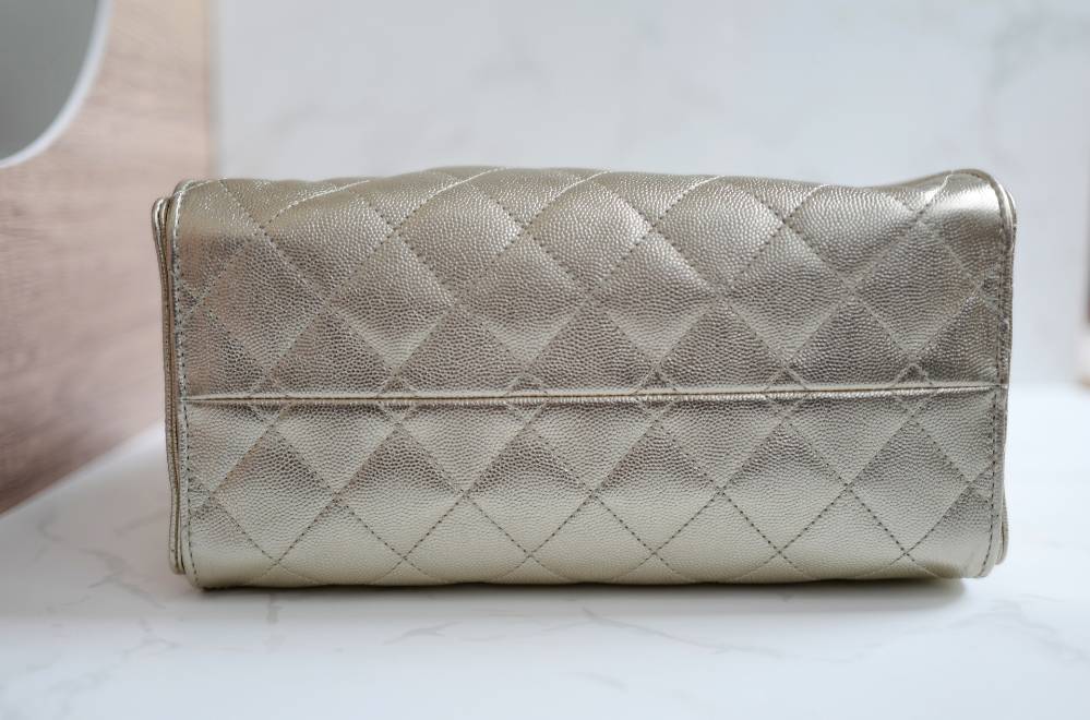 NEW CHANEL Spring-Summer 2025 25S Small Hobo Bag Metallic Grained Calfskin Gold