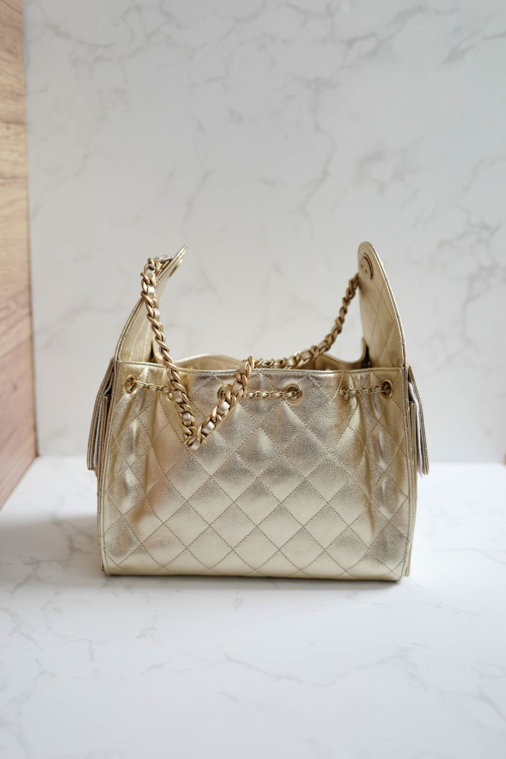 NEW CHANEL Spring-Summer 2025 25S Small Hobo Bag Metallic