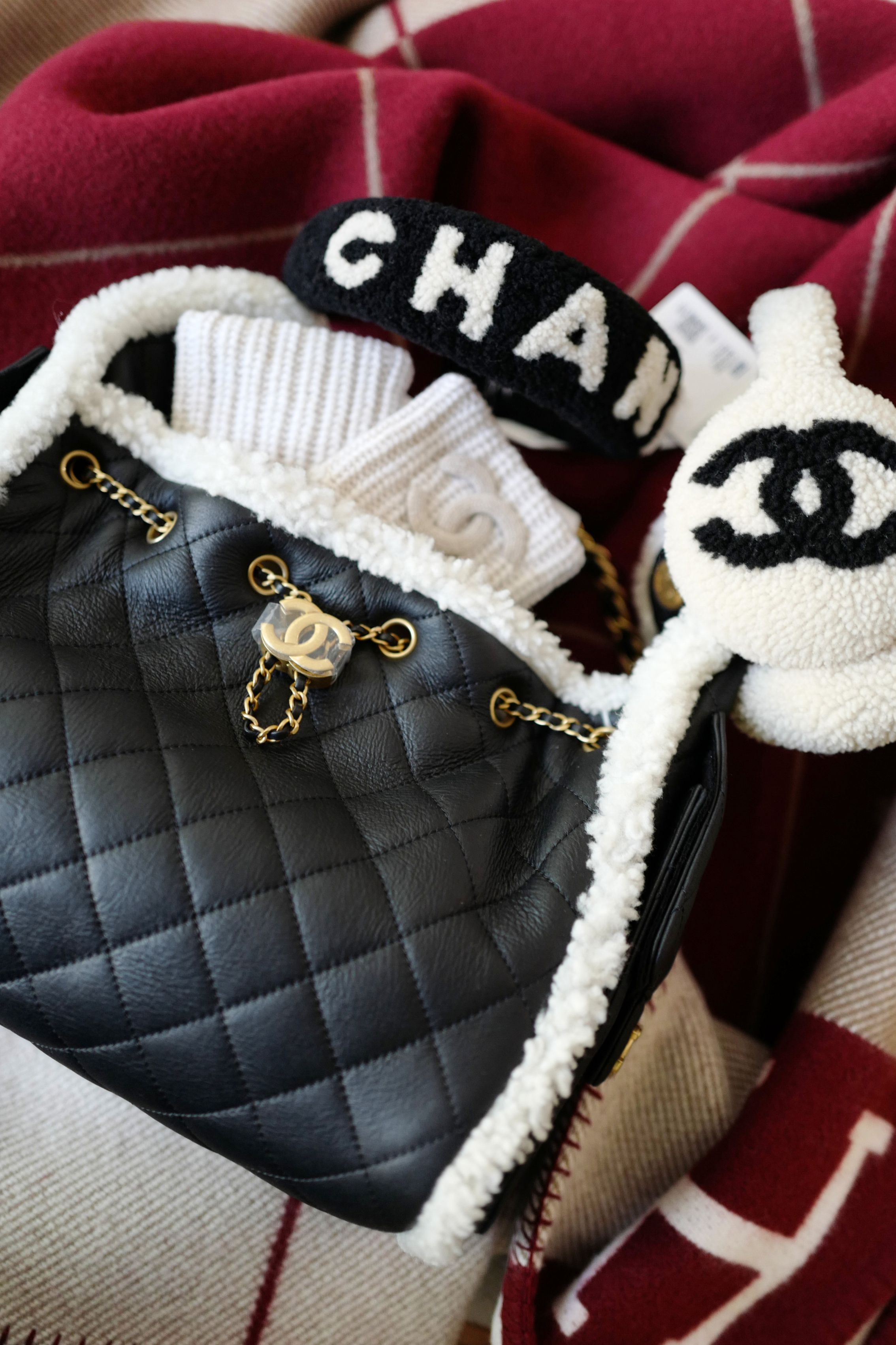 Chanel 25K Small Hobo Bag Black Calfskin with Shearling Trim Gold Hardware