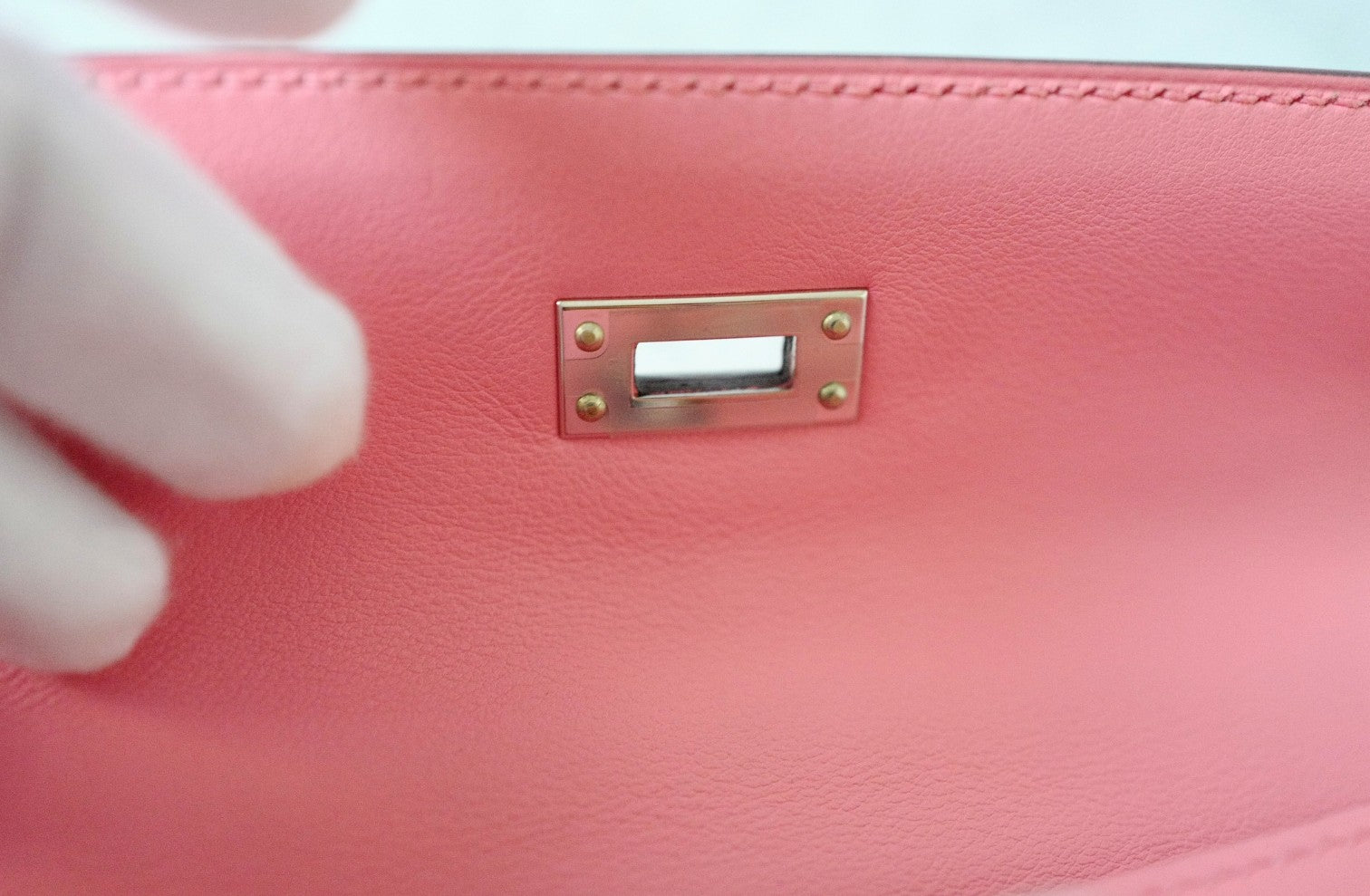 Hermès Kelly Pochette Rose d’Été Swift Leather with Palladium Hardware Z Stamp