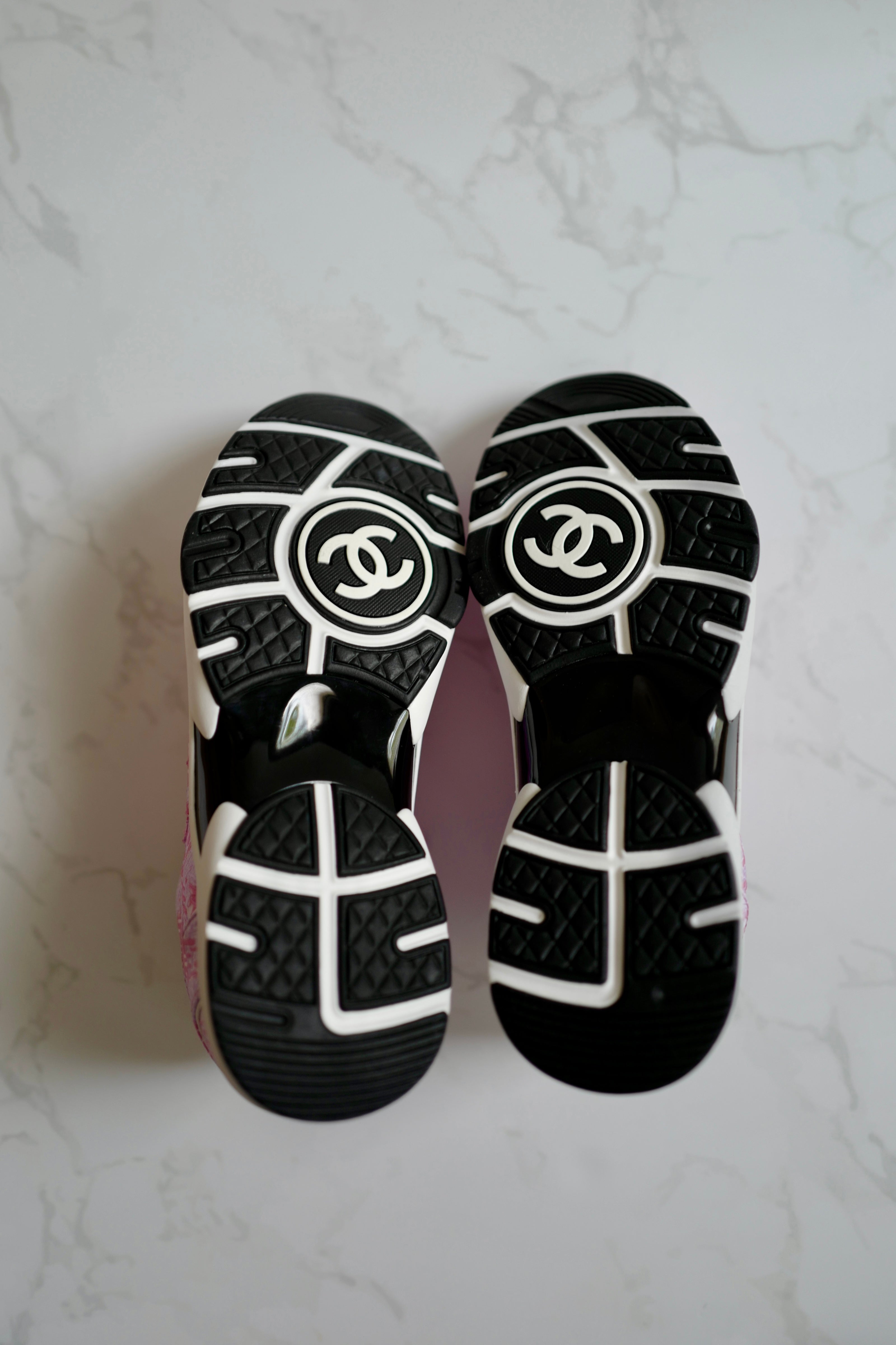 BNIB Chanel 24 Interlocking CC Logo Tweed Chunky Sneakers size 38