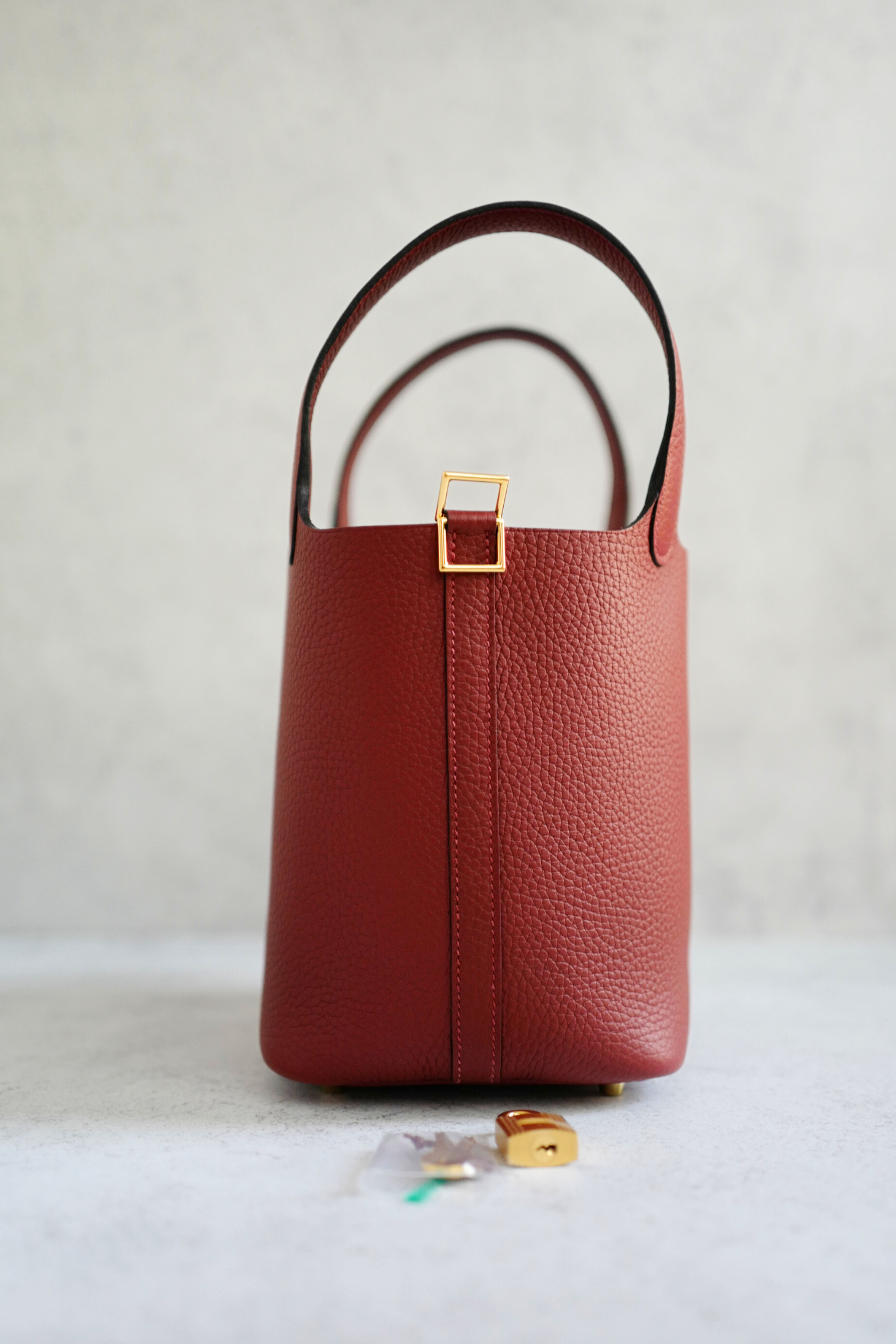 BNIB Hermès Picotin 18 Bag Rouge H  Clemence Leather with Gold Hardware