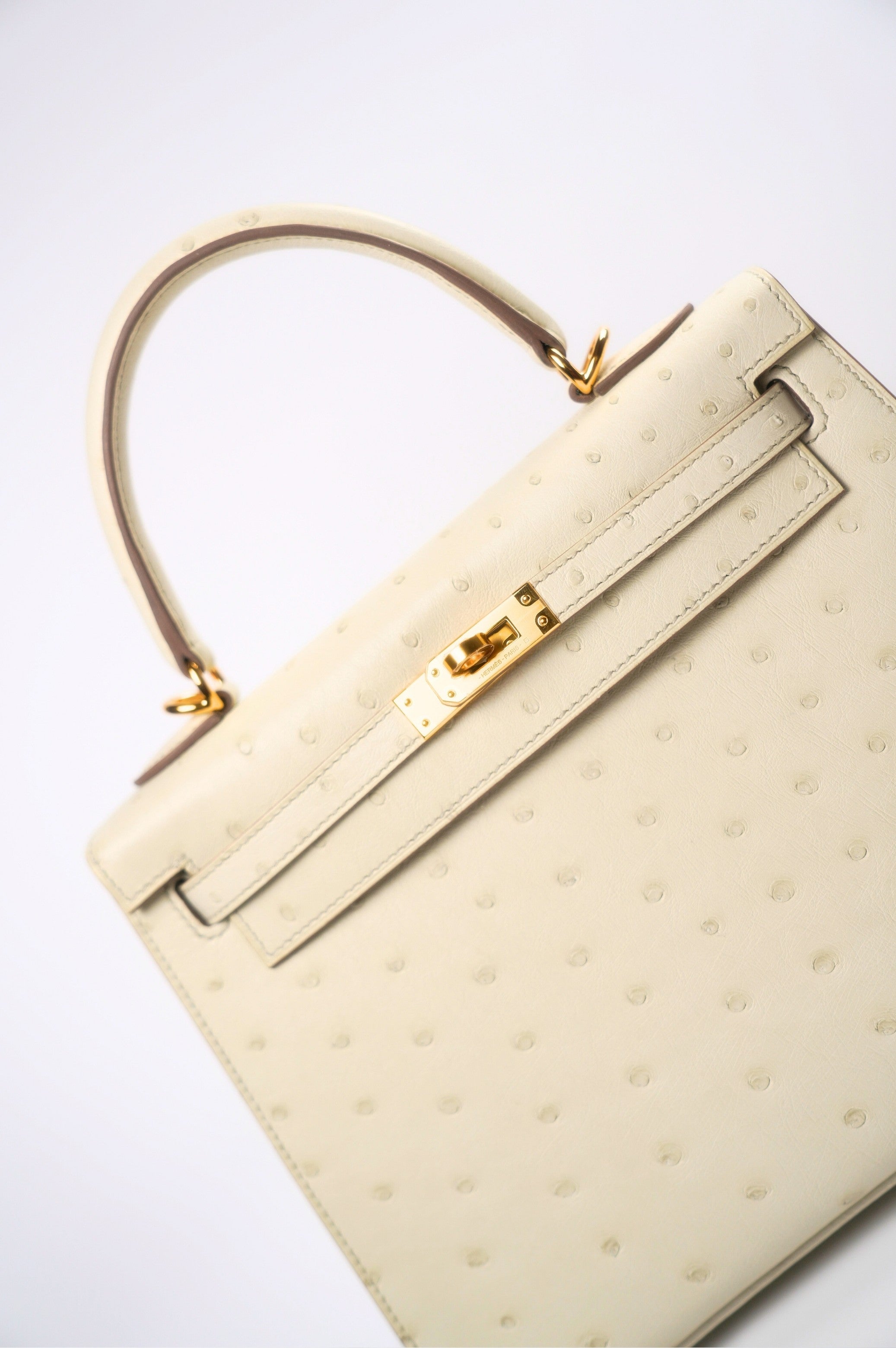 NEW Hermès Kelly 25 Beton Ostrich Gold Hardware U Stamp 2022
