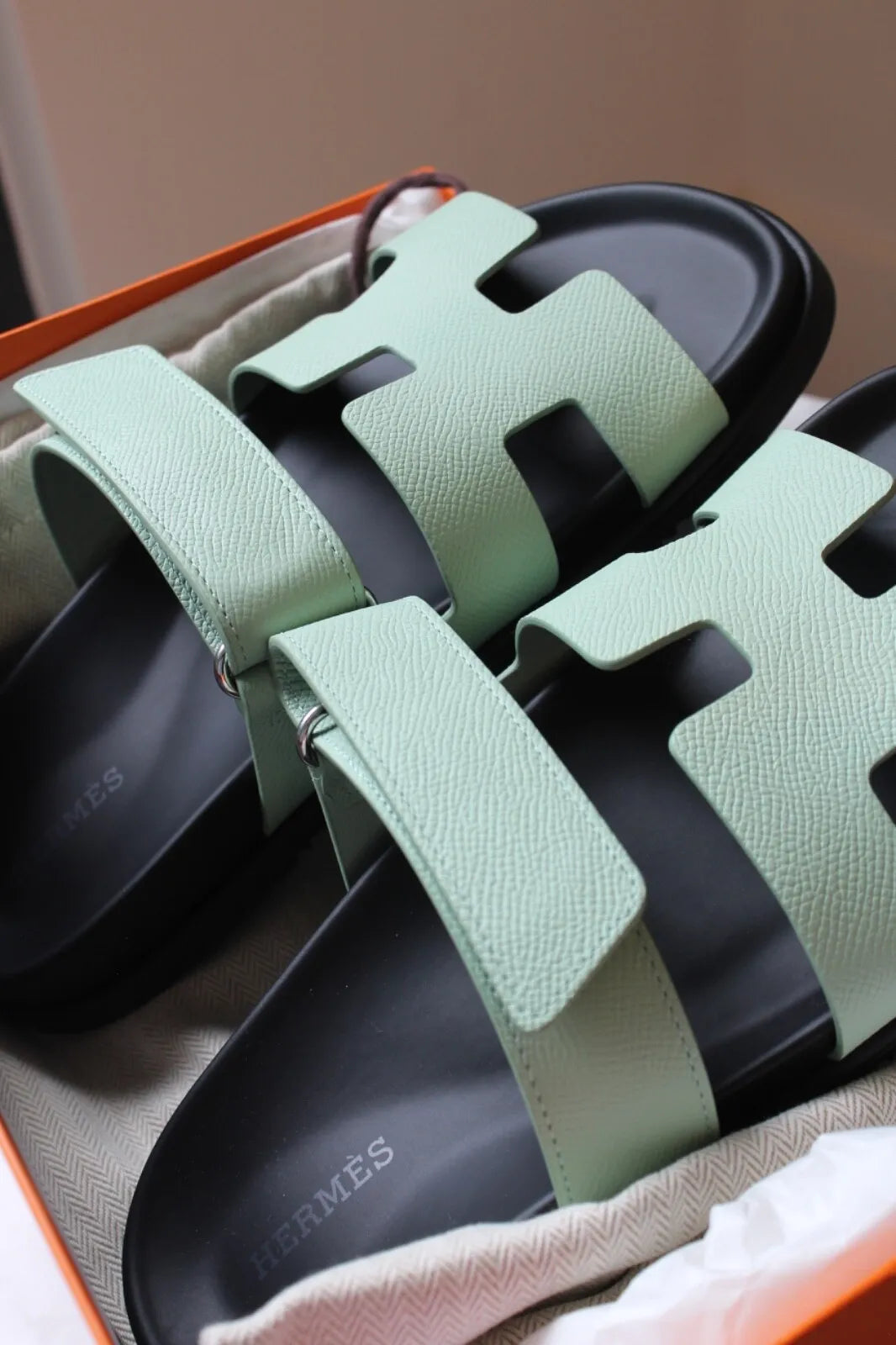 *BNIB* Hermes Womens Chypre Epsom Sandals Vert Jade Pastel Green Size 36