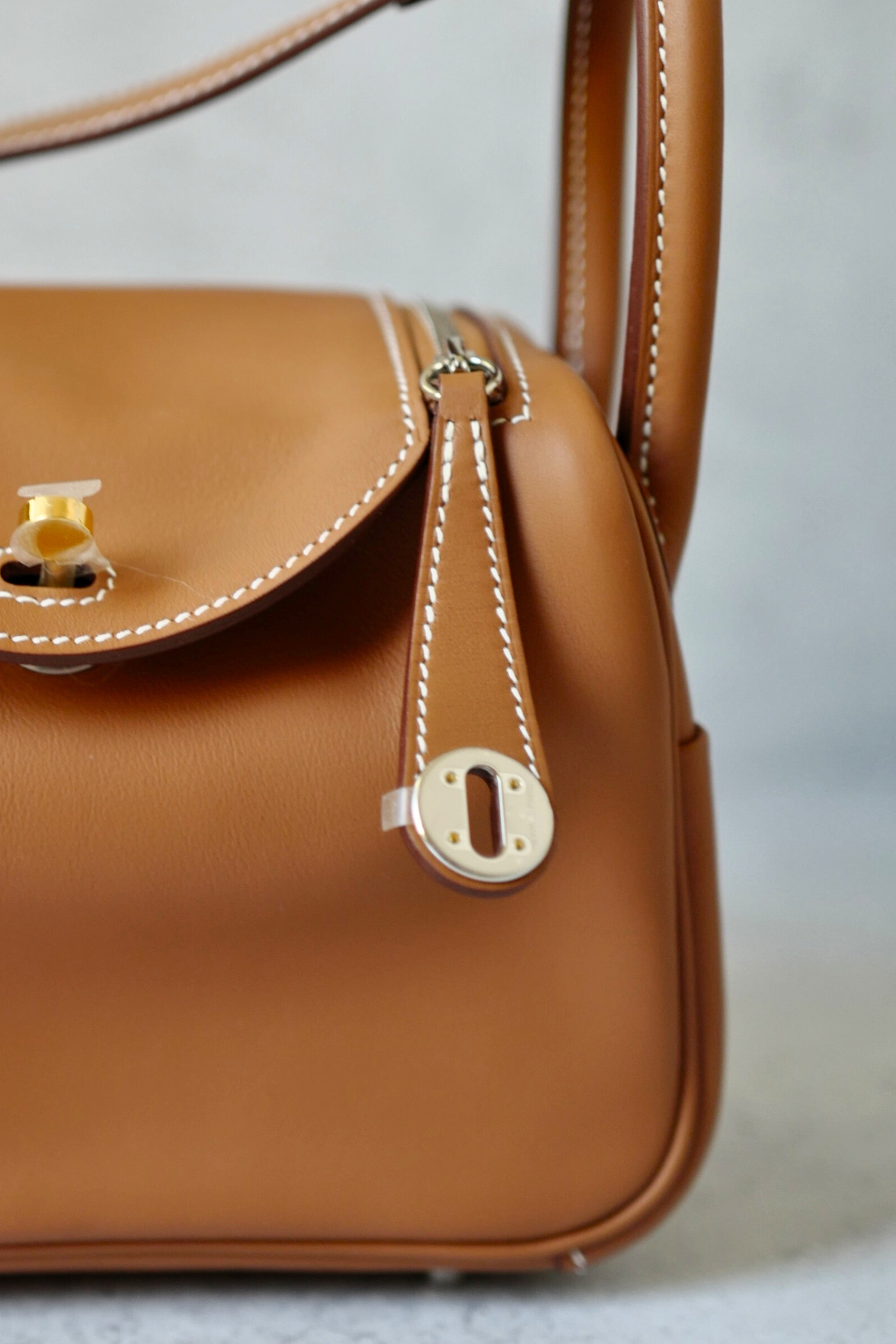 BNIB Hermès Lindy Mini II Bag Swift Leather Gold 37 Electrum Silver/Gold Hardware