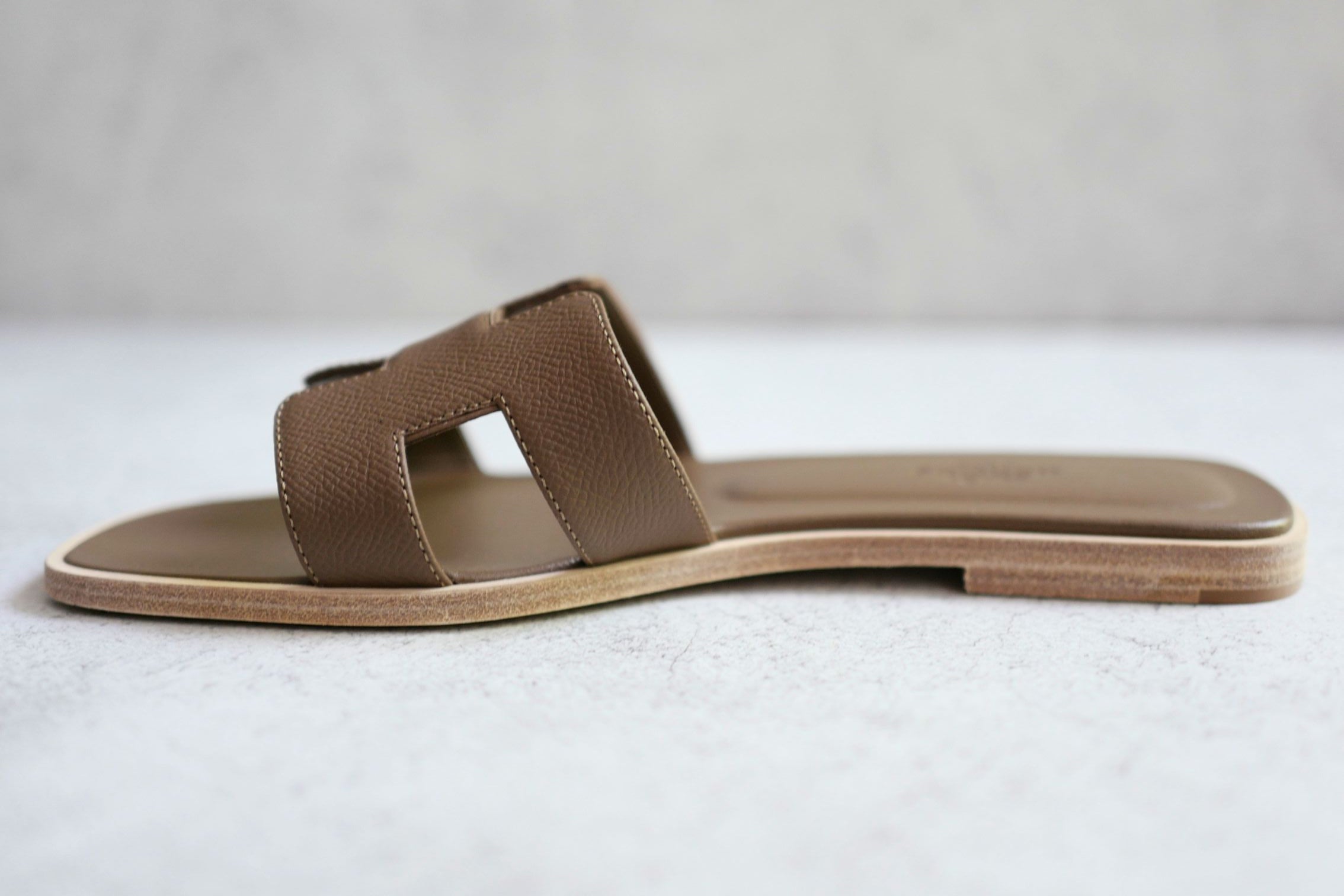 Hermès Oran Sandal Étoupe Calfskin Leather Size 38