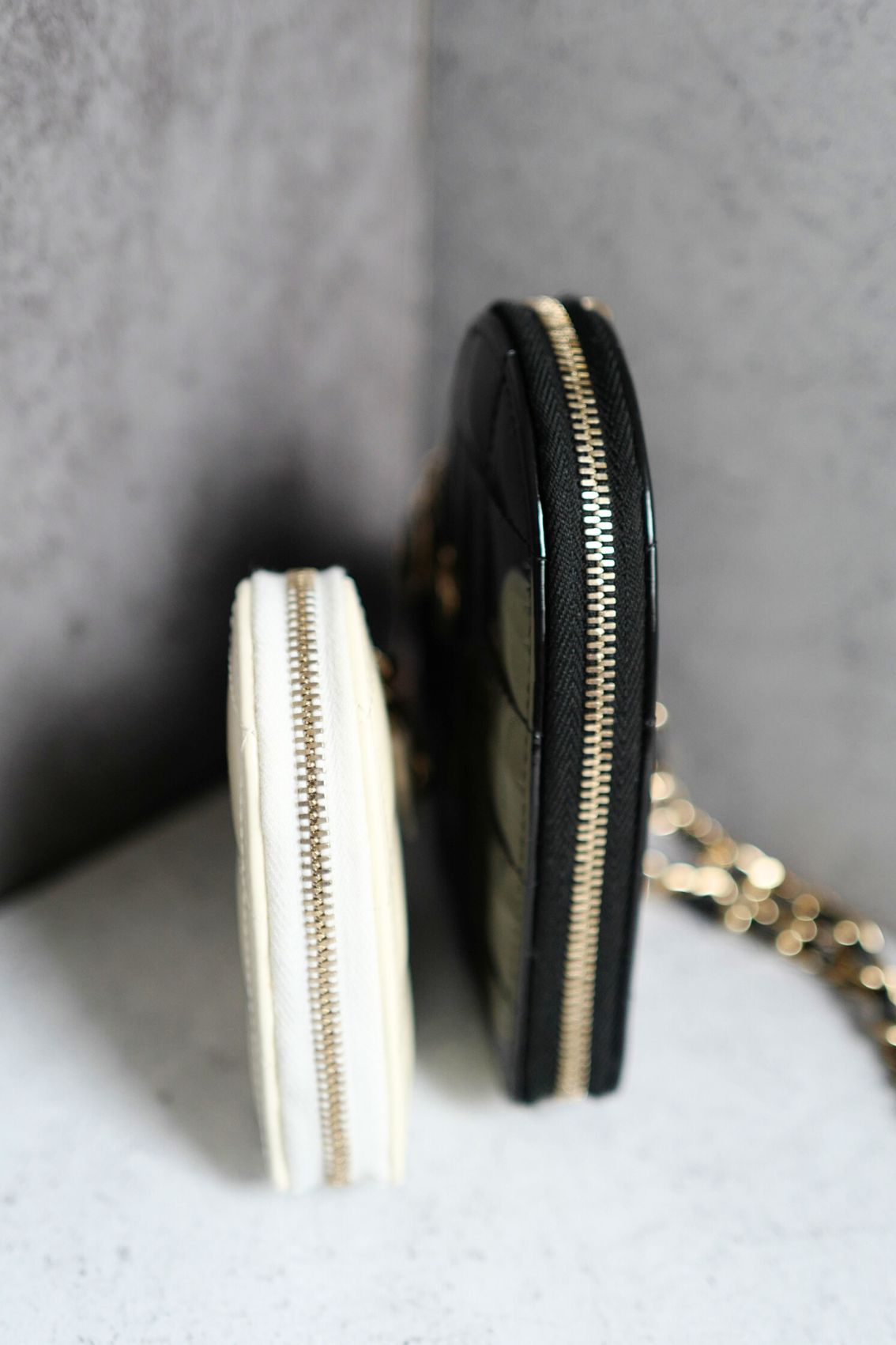 CHANEL 23P Patent Calfskin Quilted CC Heart Clutch With Gold Hardware BNIB Limited Edition