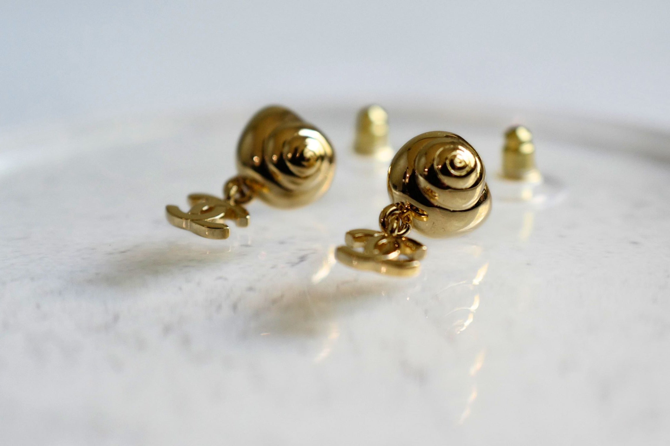 Chanel 26M Coco Beach Pendant Earrings Metal Gold