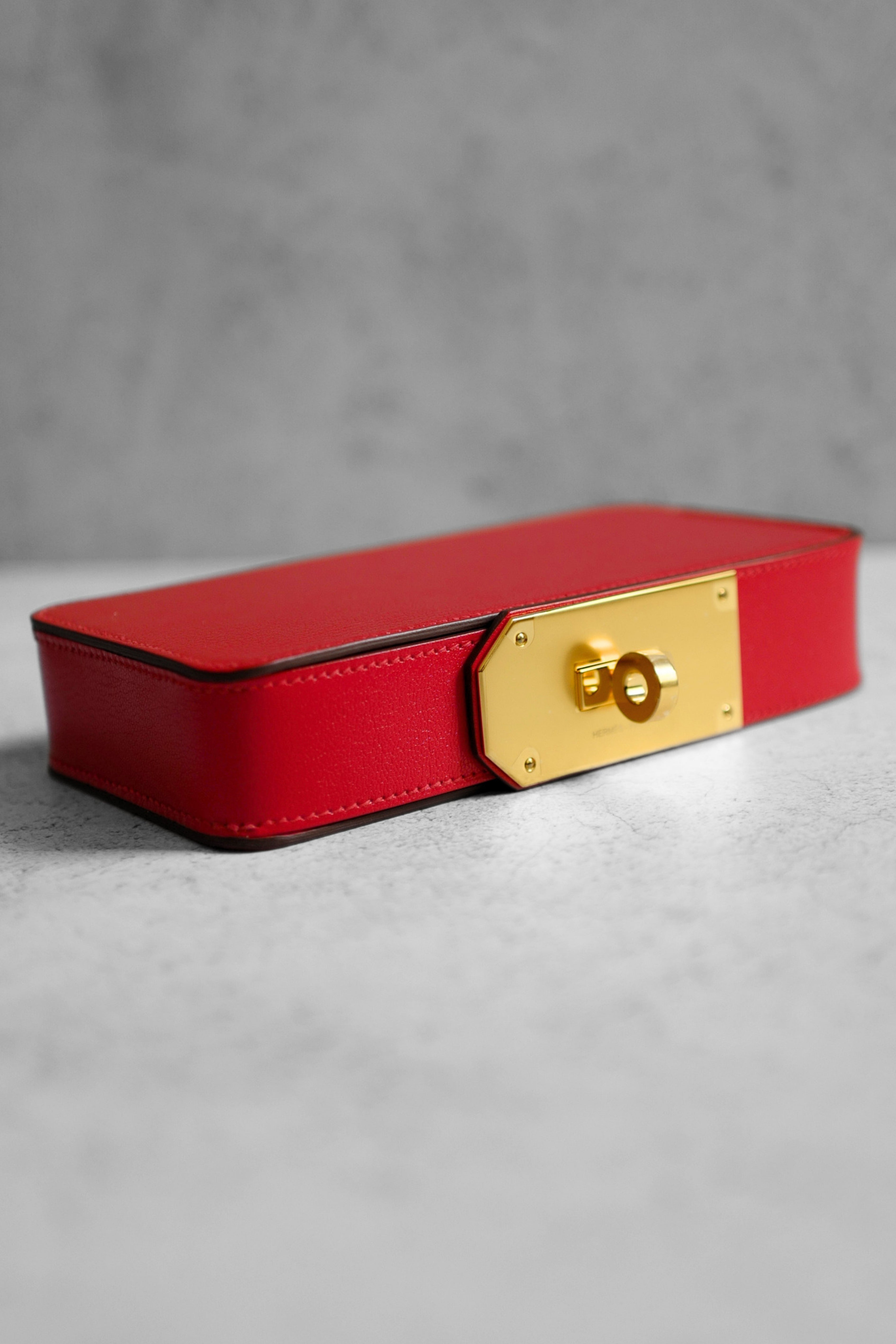 Hermès Clutch Sanglons Rouge de Cœur Chamkila Goatskin Gold Hardware
