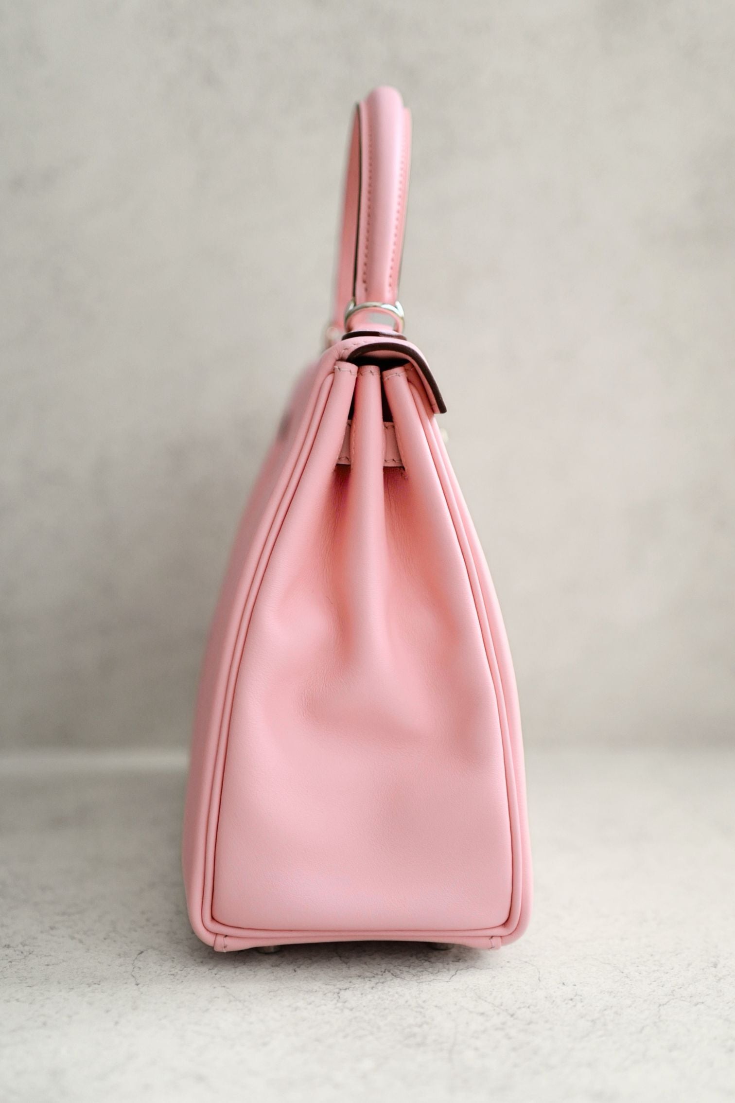 Hermès Kelly 25 Rose Sakura Swift with Palladium Hardware