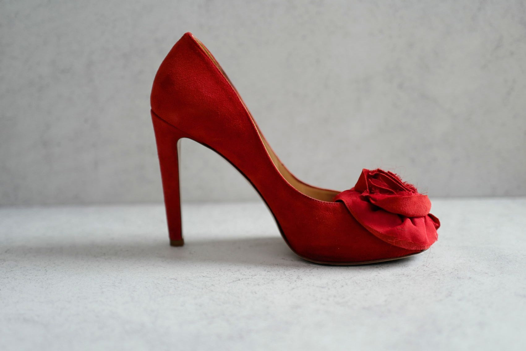 Preloved Valentino Heels Red Rose size 37 in Red