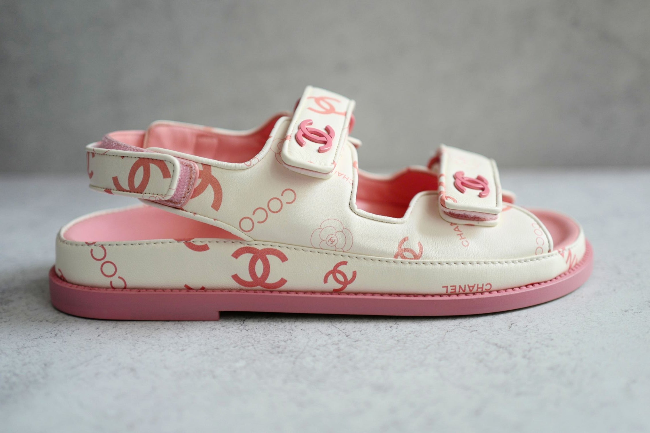 BNIB Chanel Dad Sandal 23A Monogram CC Logo In White/Pink Pink CC Logo Socks
