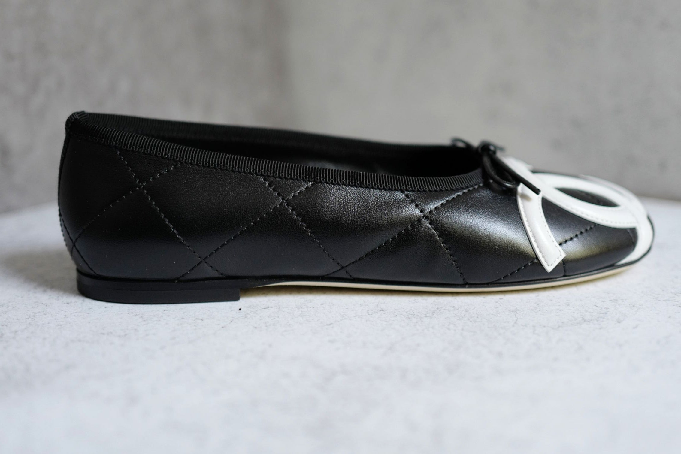 Chanel 26M Coco Beach Ballet Flats Black Lambskin Size 37.5