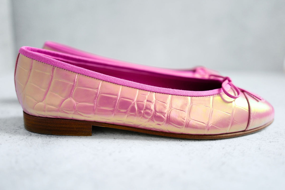Chanel 26K Matthieu Blazy's Ballet Flats Croc Embossed Calfskin Pink Size 37.5