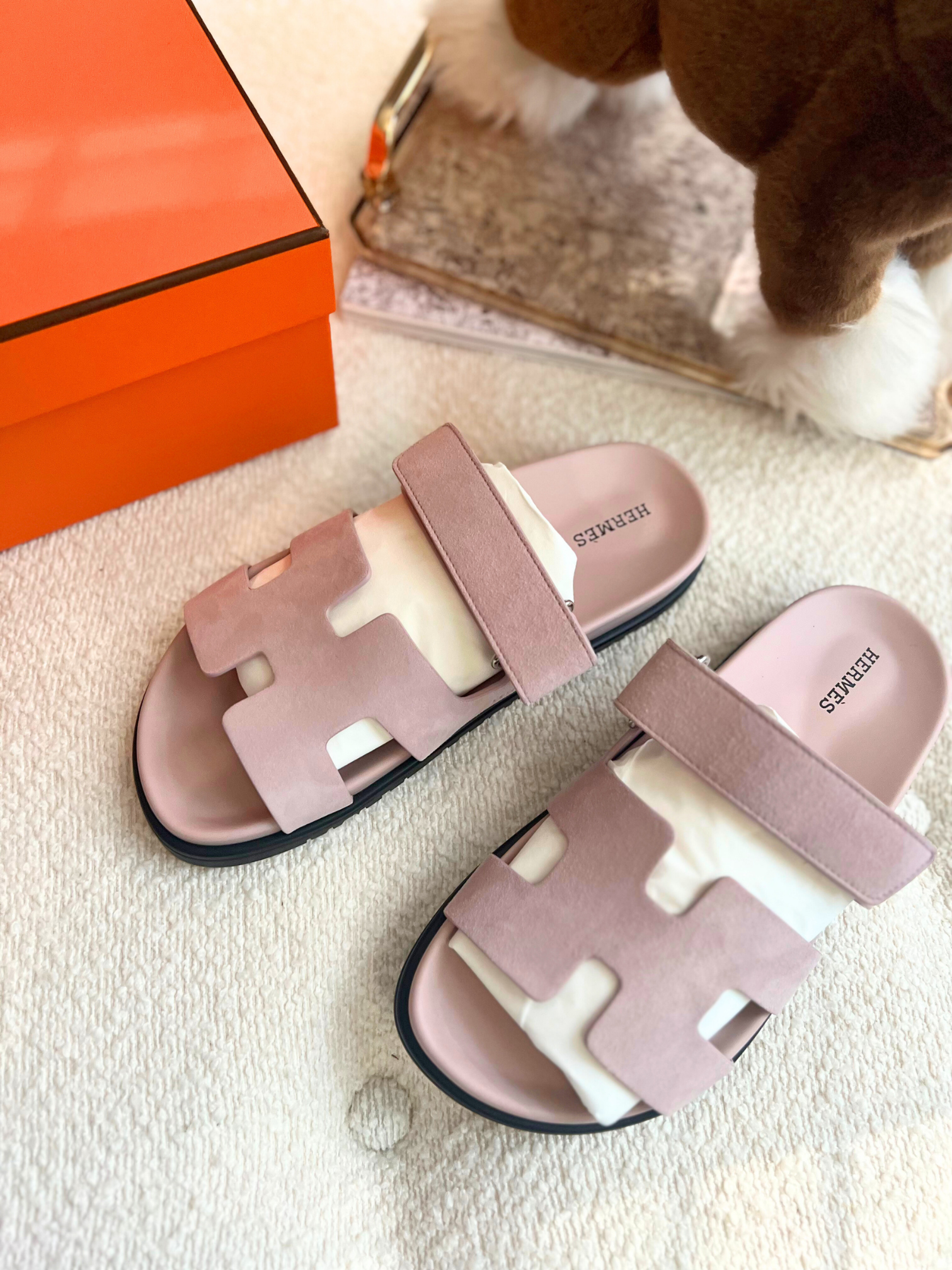 BNIB Hermes Womens Chypre sandal Rose Porcelaine 37.5