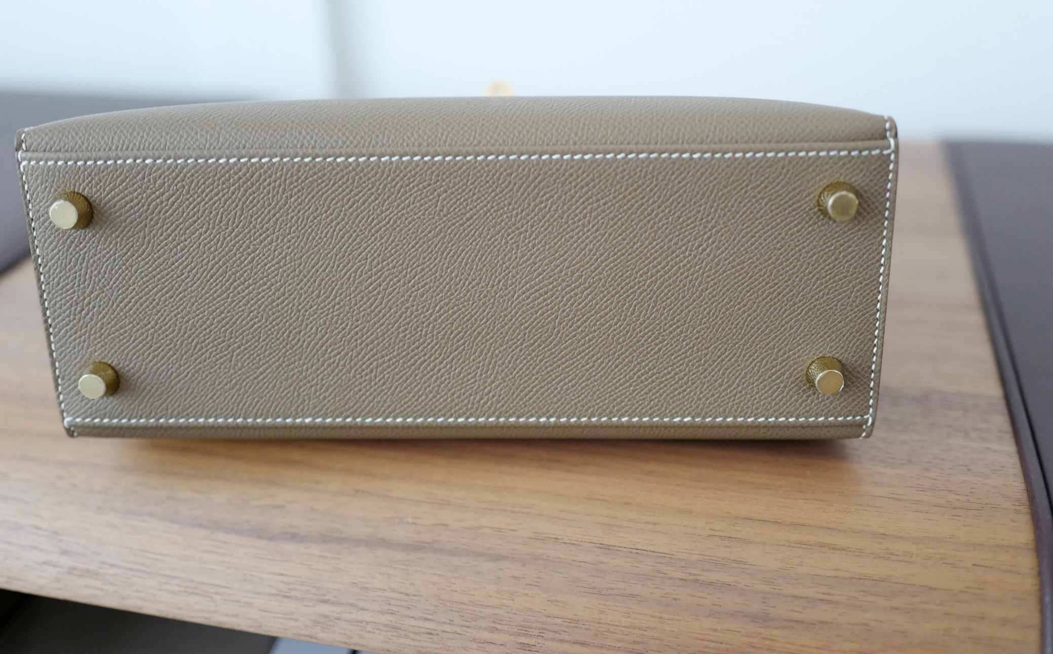 BNIB Hermes Kelly 25 Etoupe Epsom Sellier with Gold Hardware 2025