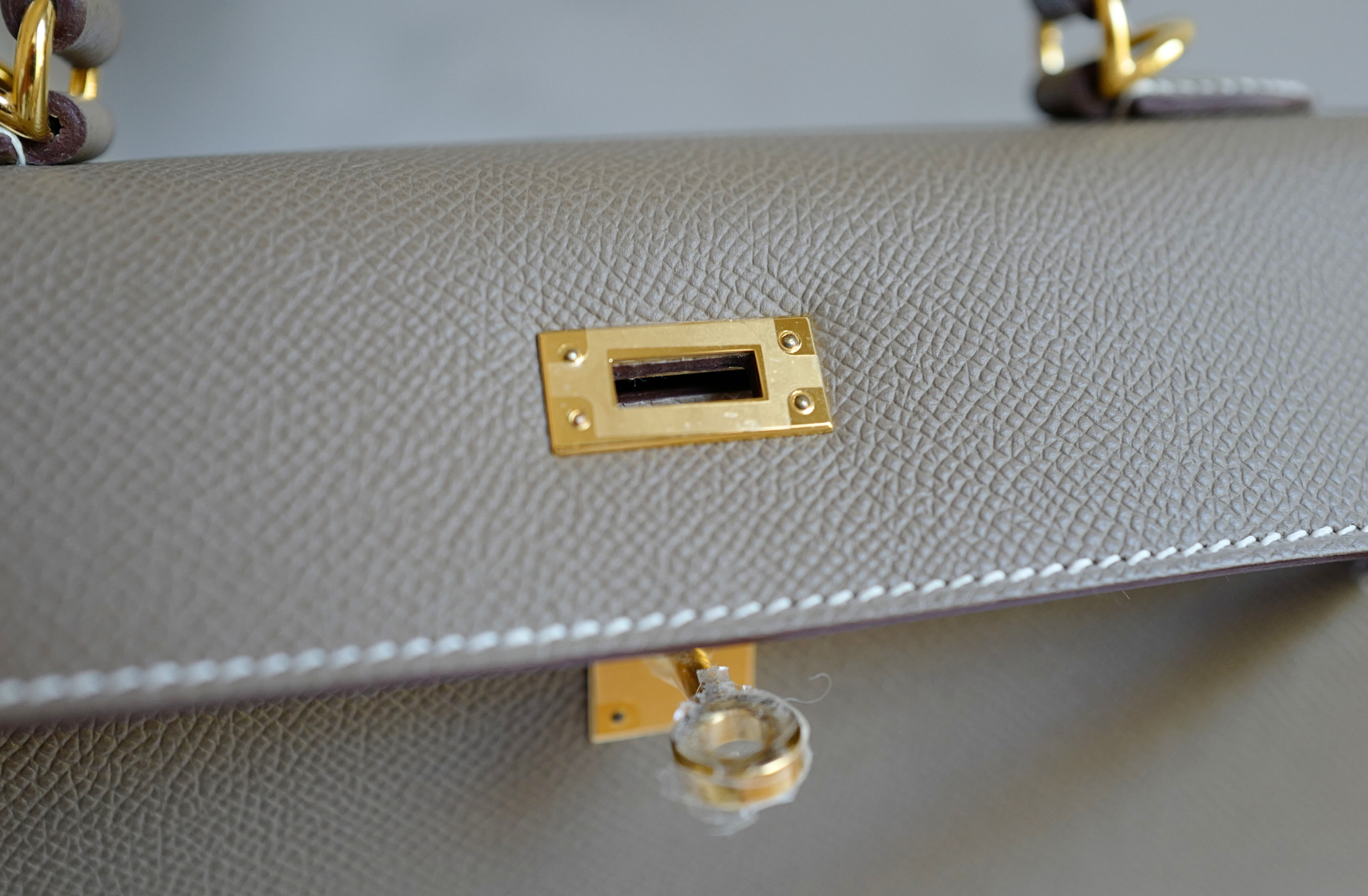 BNIB Hermes Kelly 25 Etoupe Epsom Sellier with Gold Hardware 2025