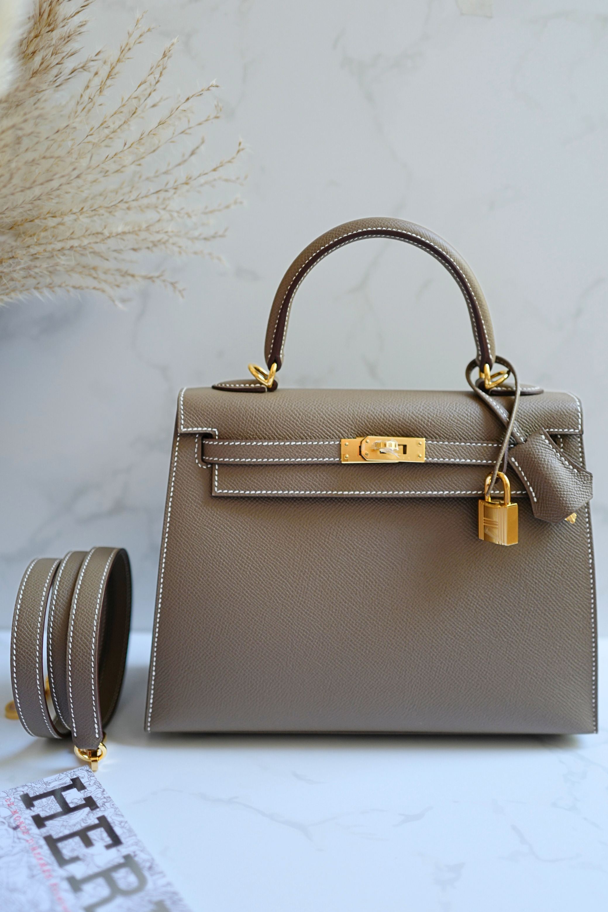 BNIB Hermes Kelly 25 Etoupe Epsom Sellier with Gold Hardware 2025