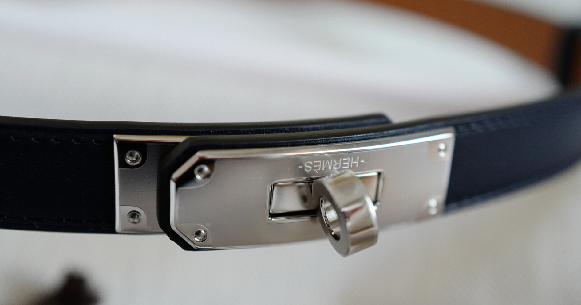 BNIB Hermès Kelly 18 Belt Hunter Leather in Bleu Indigo Palladium HW