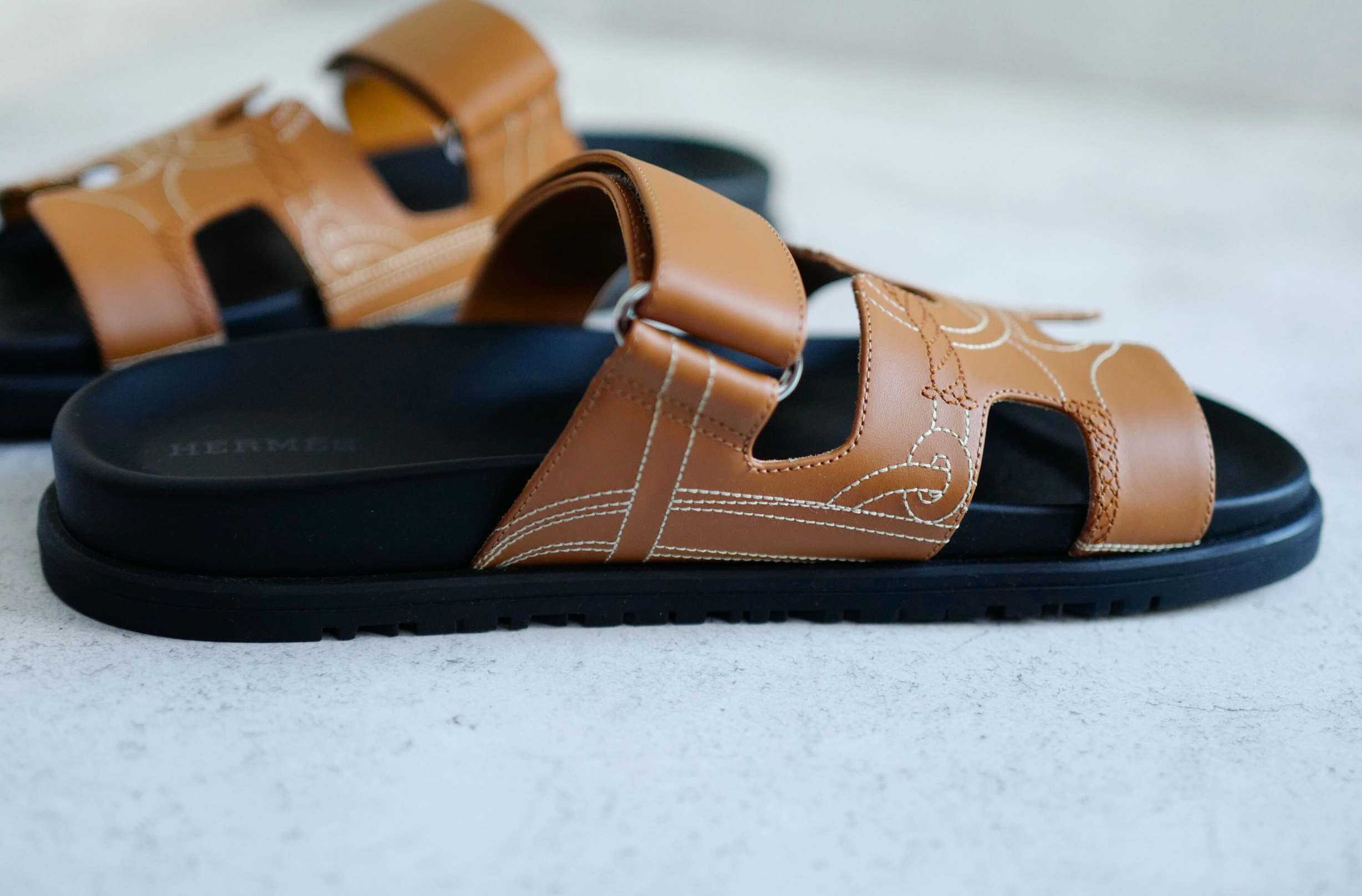 Hermès Chypre Sandal Naturel Panoplie Equestre Embroidered Calfskin Size 38