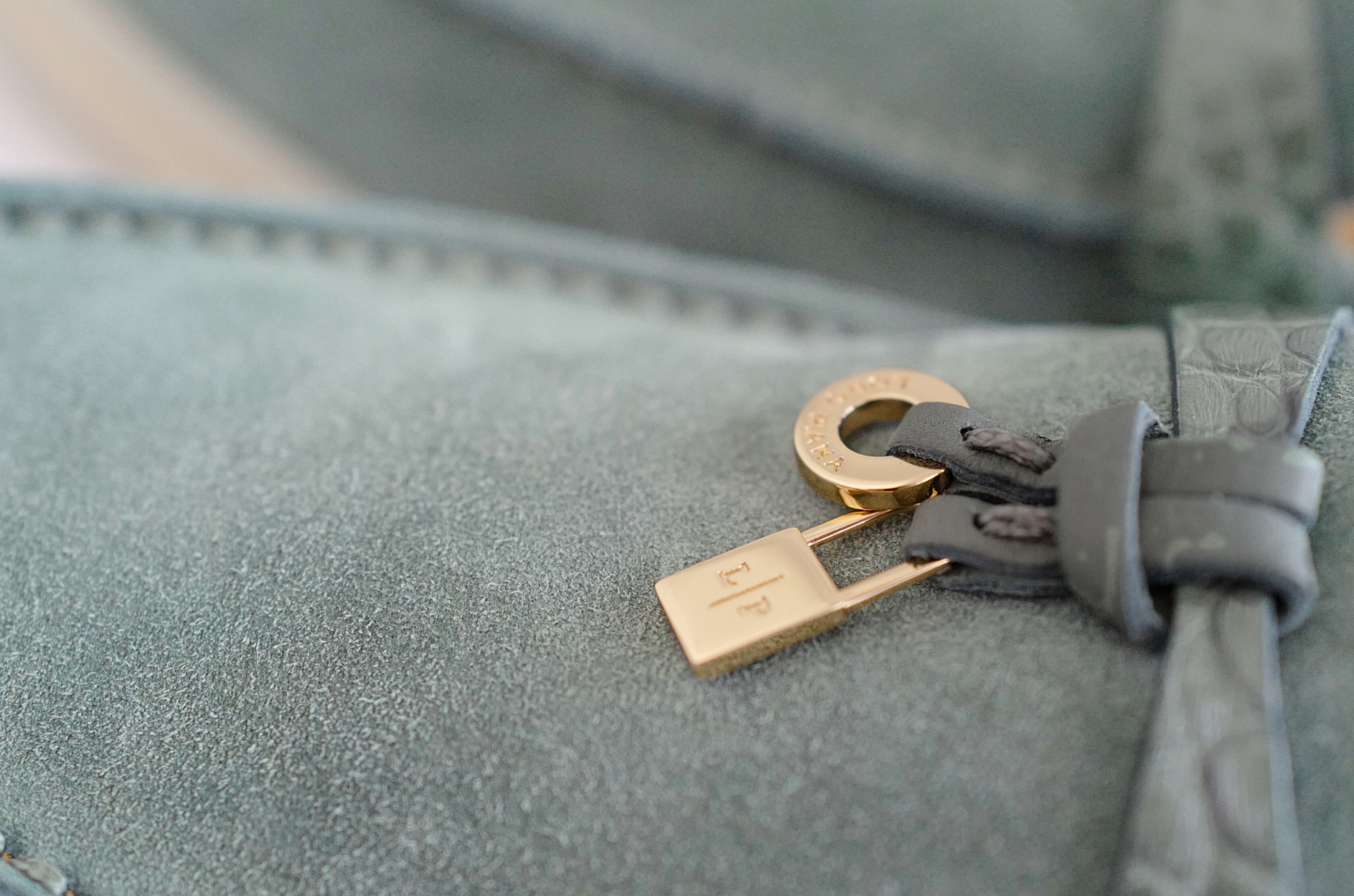 Loro Piana Summer Charms Walk Suede Loafers Green Lagoon Alligator Detail Size 36.5