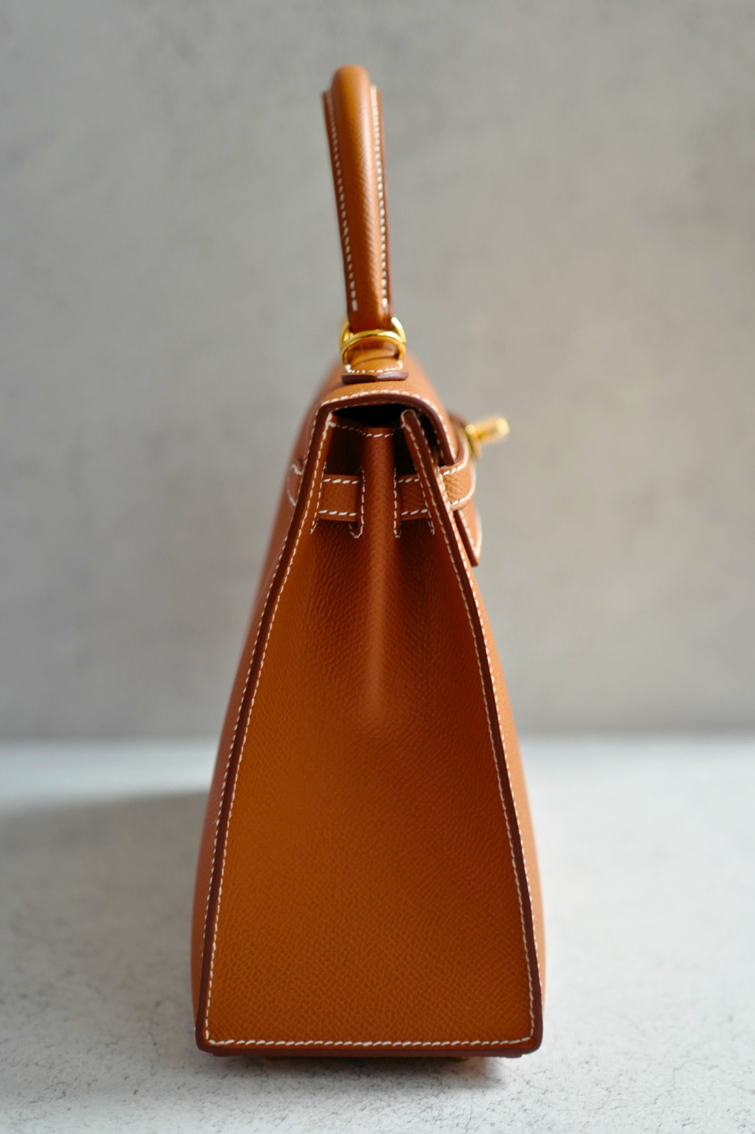 BNIB Hermes Kelly 25 Gold Epsom Sellier Gold Hardware G Stamp 2026