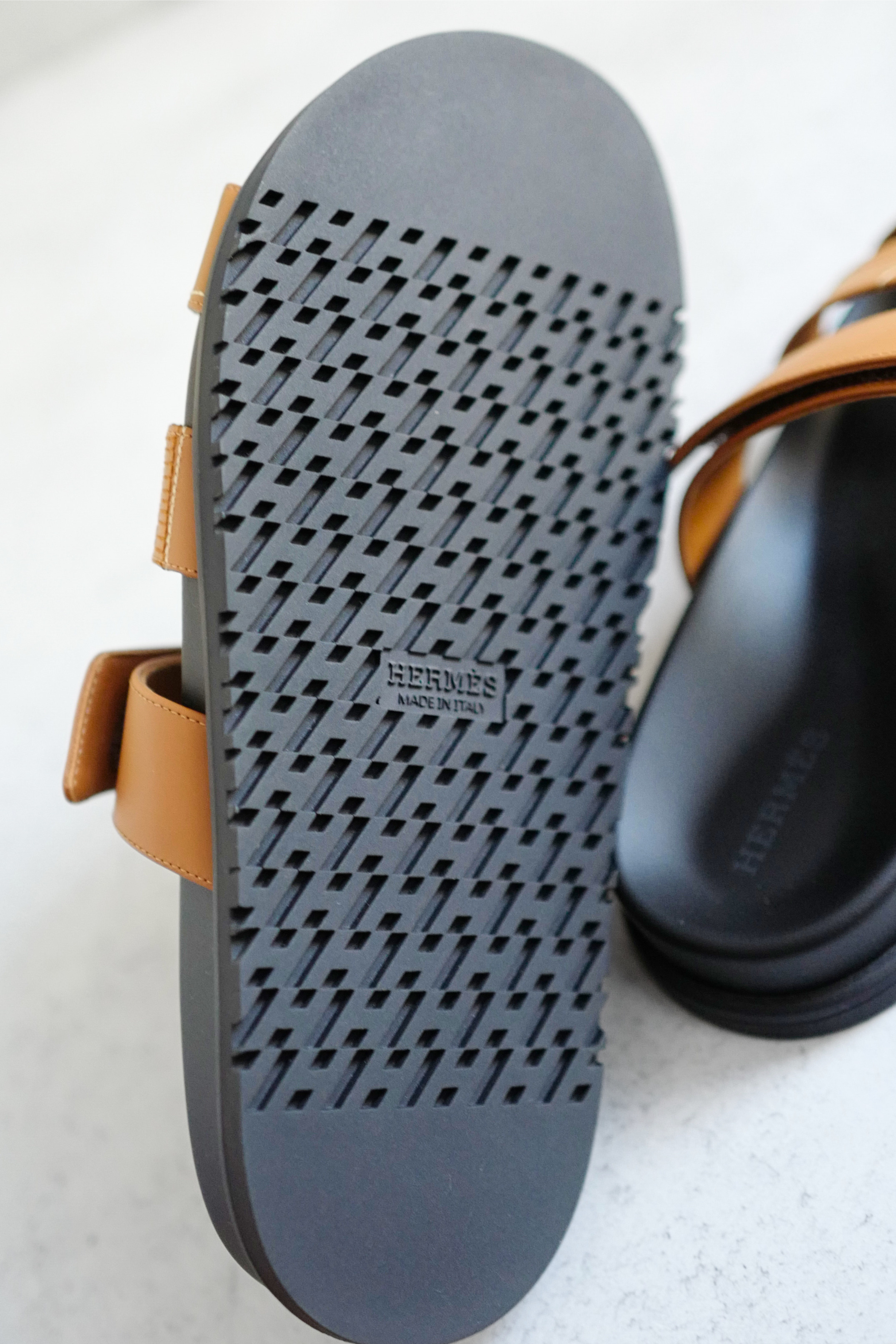 Hermès Chypre Sandal Naturel Panoplie Equestre Embroidered Calfskin Size 38