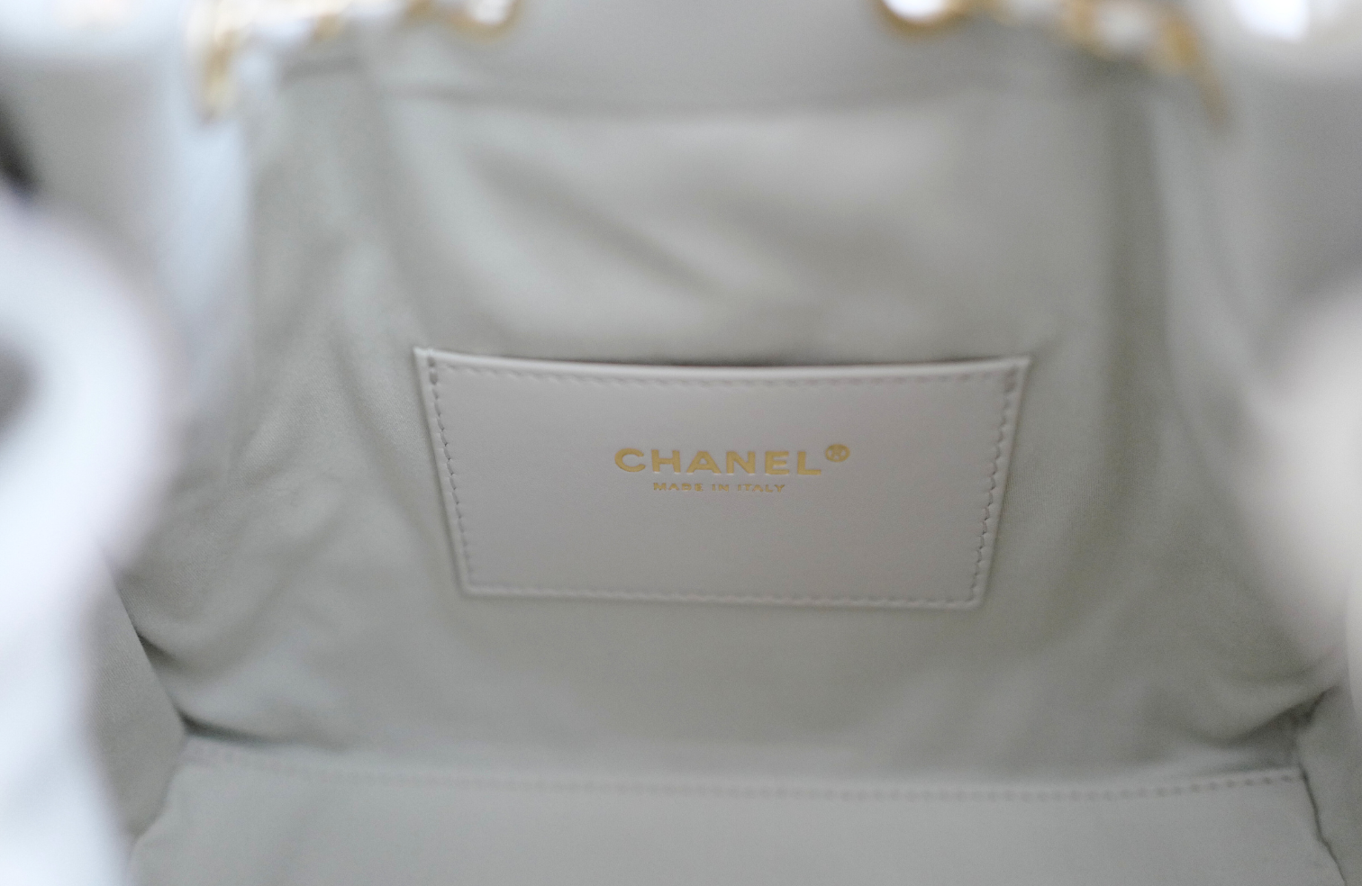 NEW CHANEL 2025 25B Small Hobo Bag Grained Calfskin Light Grey GHW