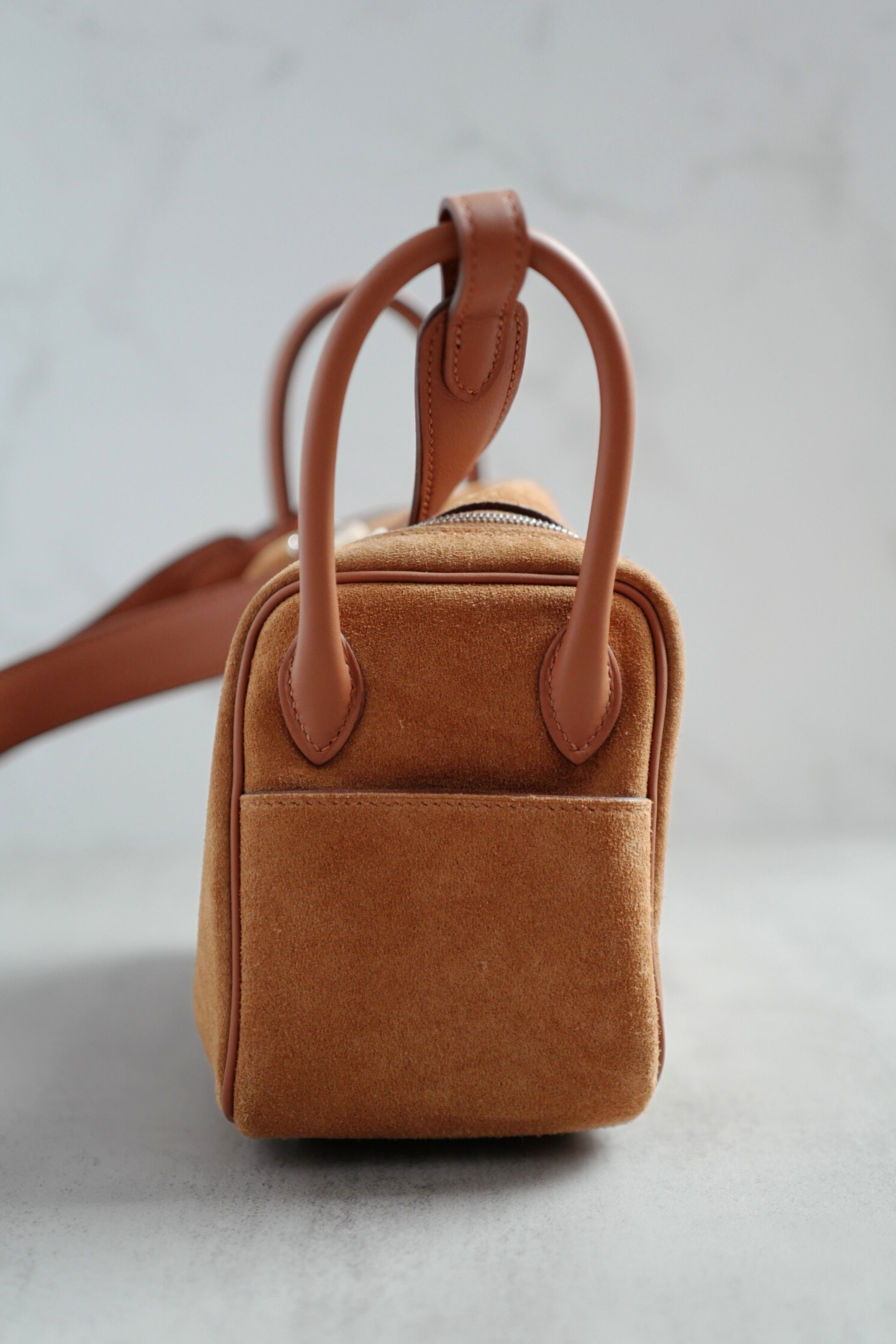 Hermès Mini Lindy II Gold Chamois Swift & Grizzly Leather with PHW K Stamp (2025)