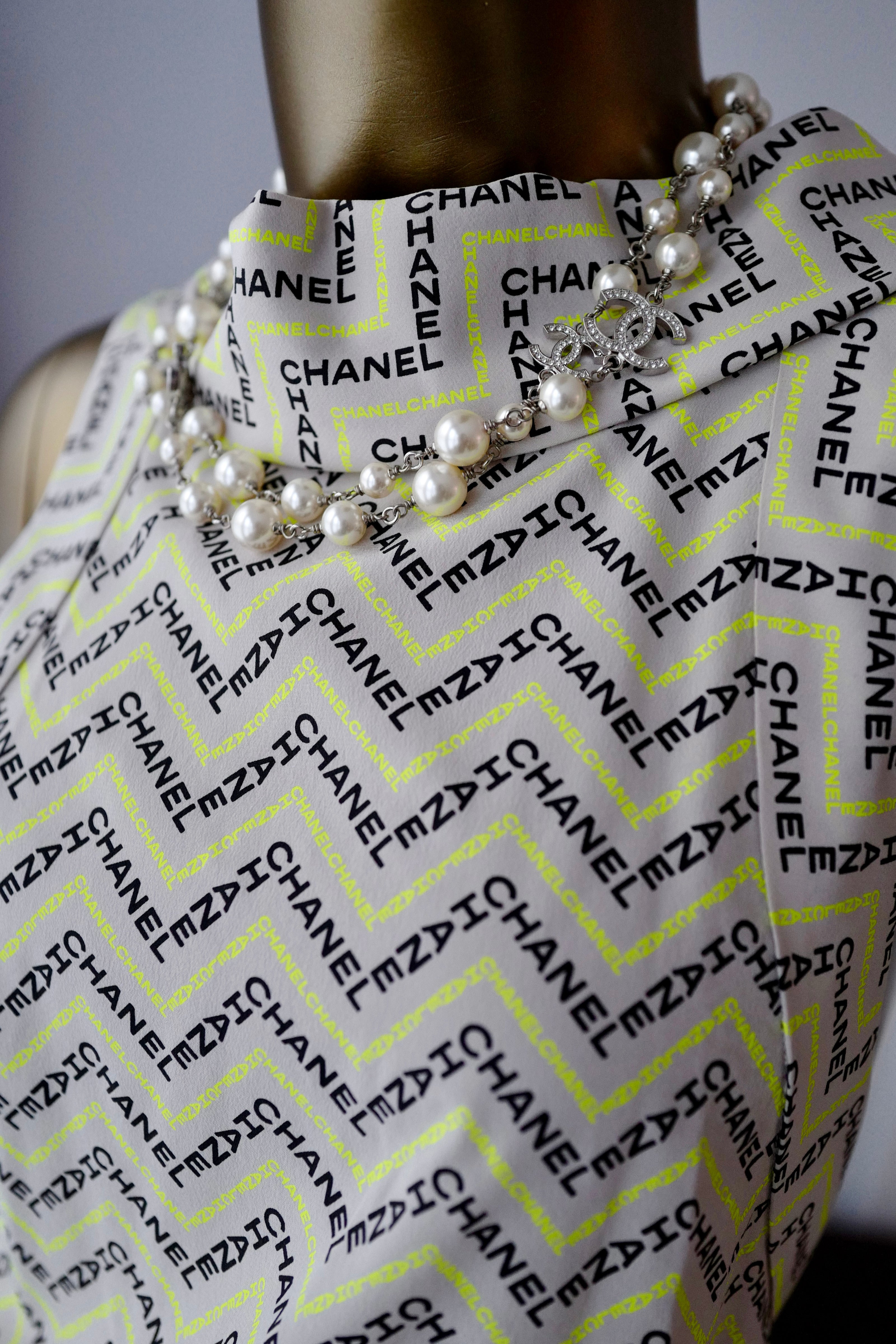 NEW Chanel 24K Jumpsuit Dress Printed Crepe de Chine in Beige, Yellow & Black Size 36