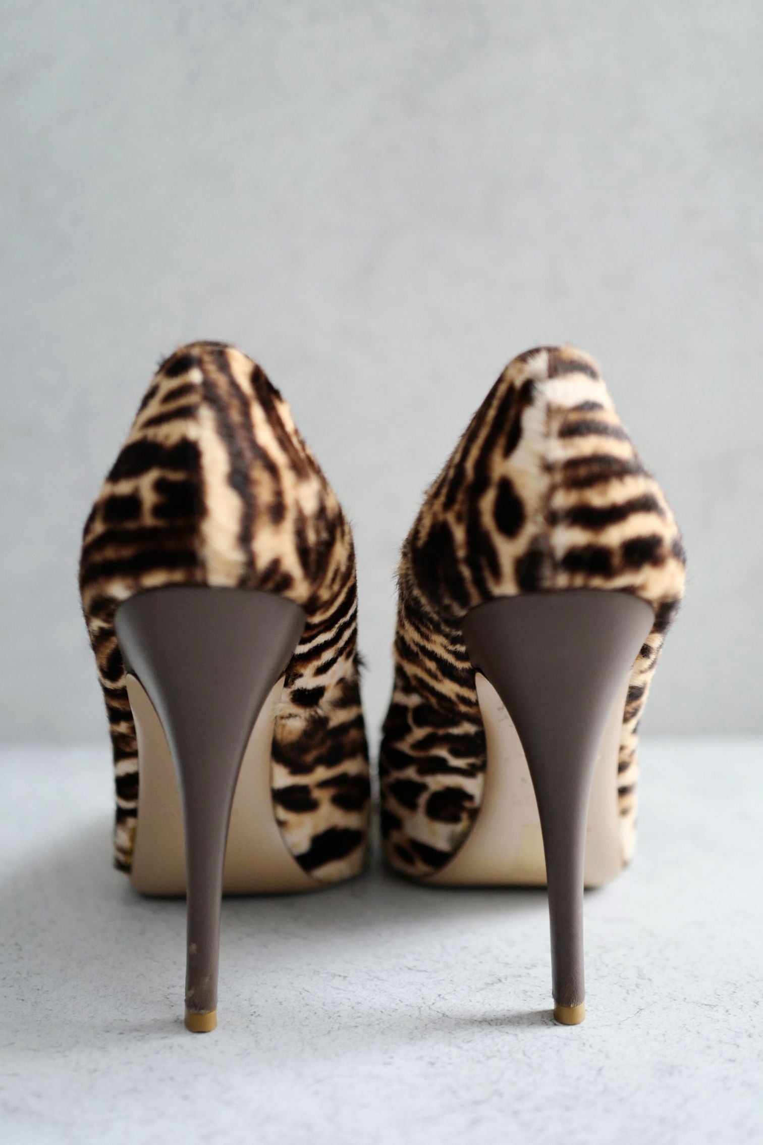 Preowned Valentino Heels Leopard Print size 37