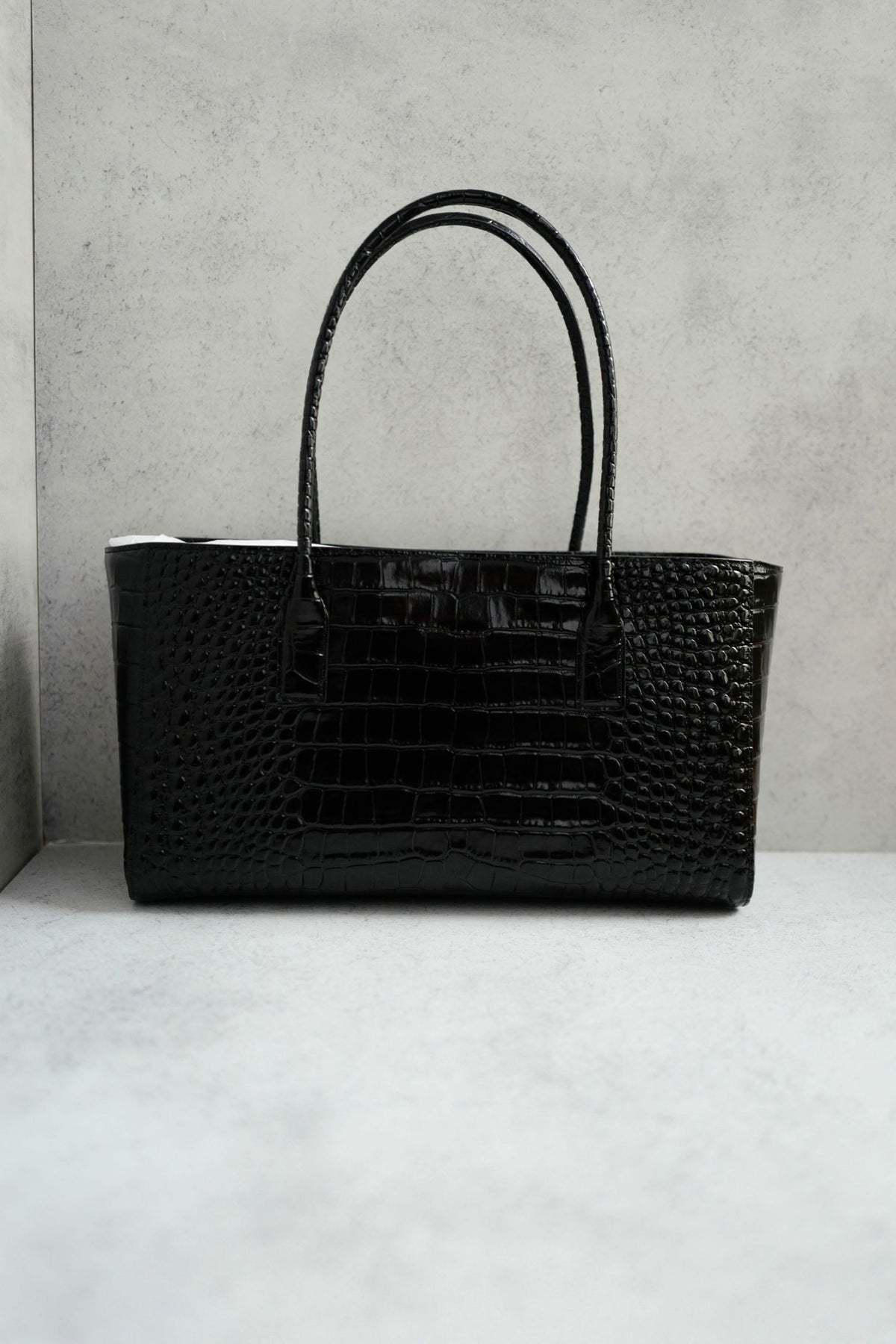 NEW Chanel 26K Matthieu Blazy's Small Tote Black Crocodile Embossed Calfskin GHW