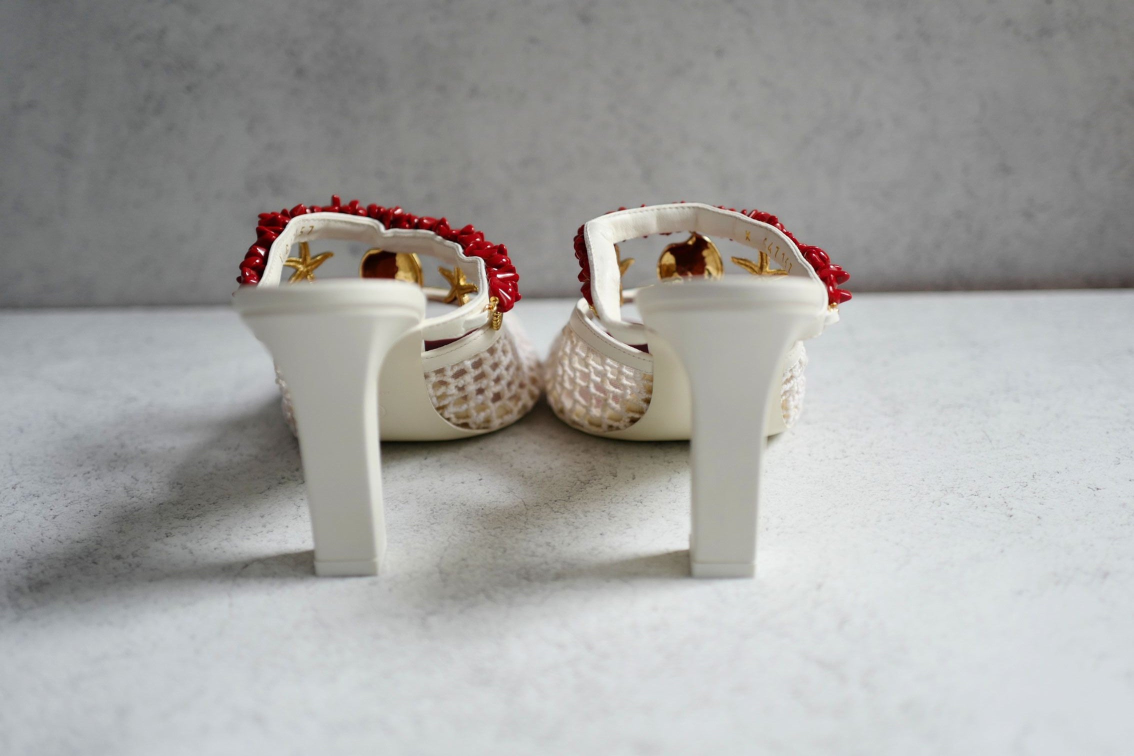 Chanel 26M Coco Beach Mules Ivory Mesh/Cotton/Lambskin/Resin/Metal Size 38