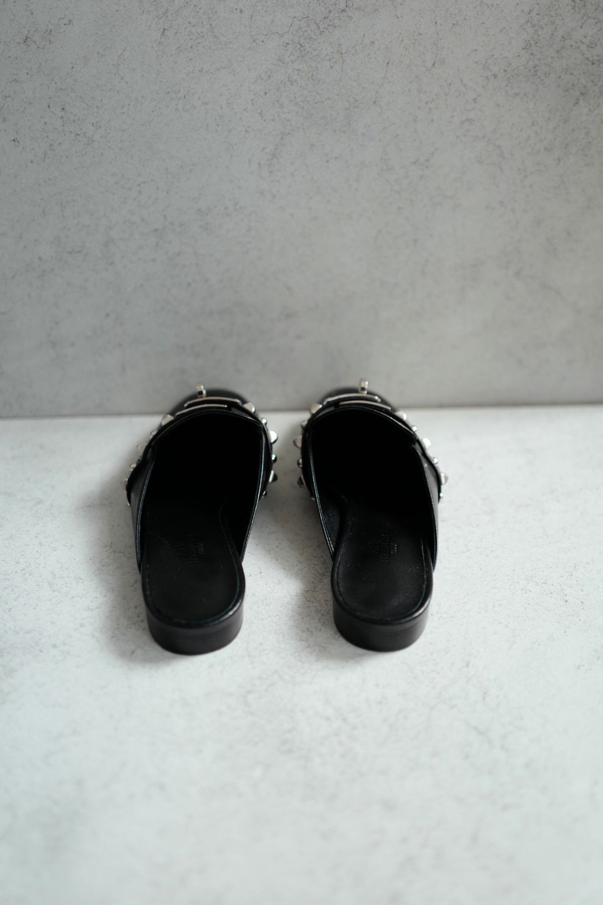 BNIB Hermes Mule Femme OZ Chevre/ Clous Noir 38