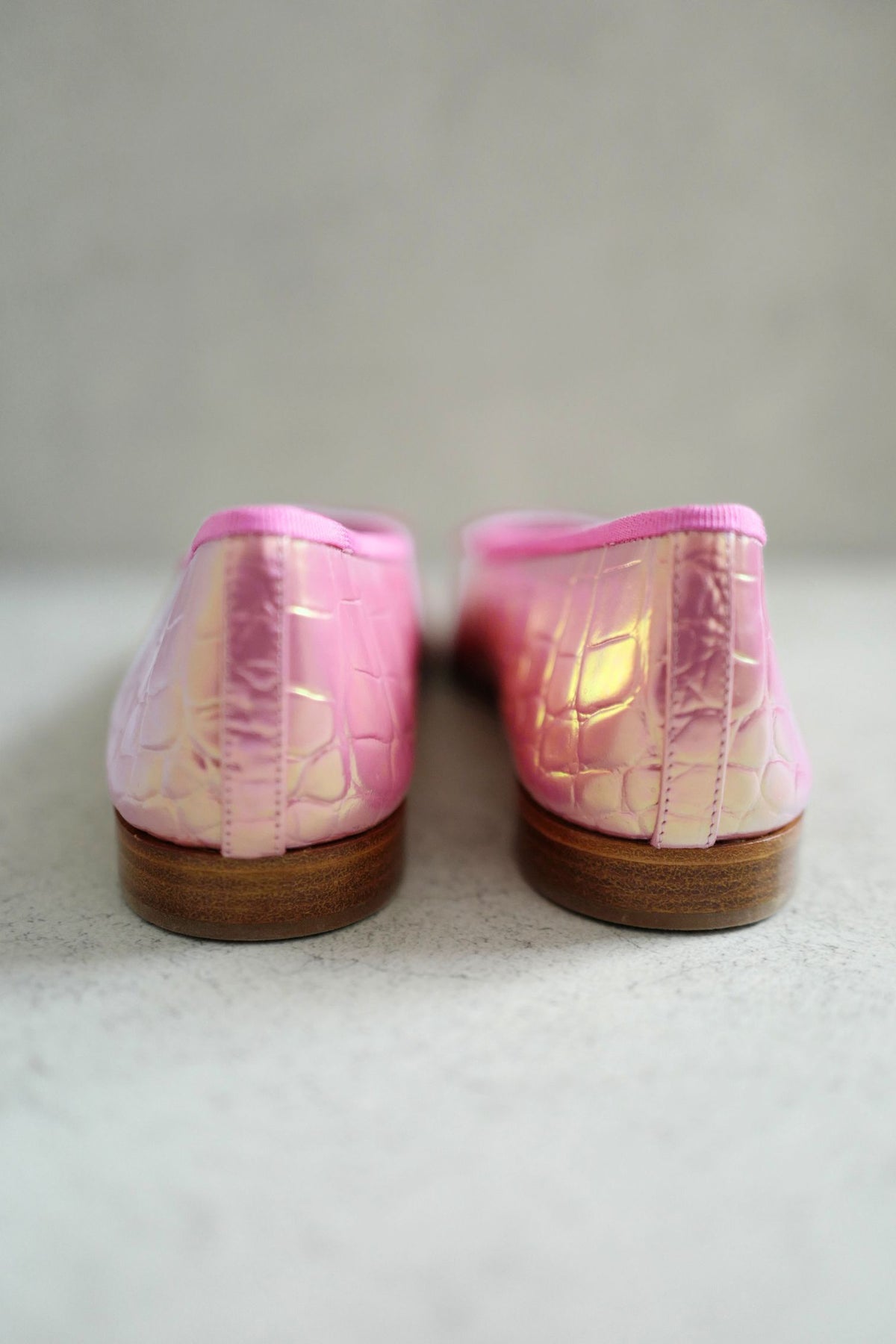 NEW Chanel 26K Matthieu Blazy's Ballet Flats Croc Embossed Calfskin Pink Size 37