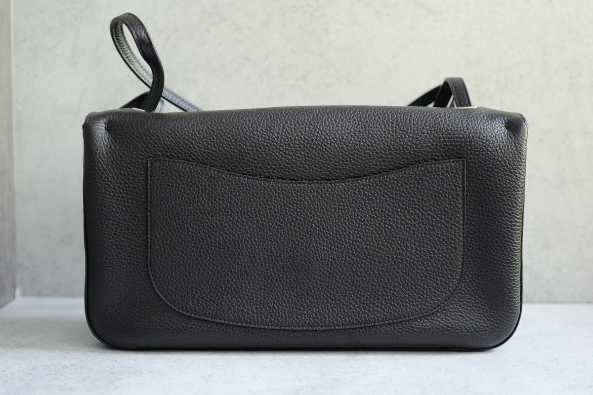 NEW Chanel 26S Maxi 32 Flapbag Black Grained Calfskin Silver Hardware